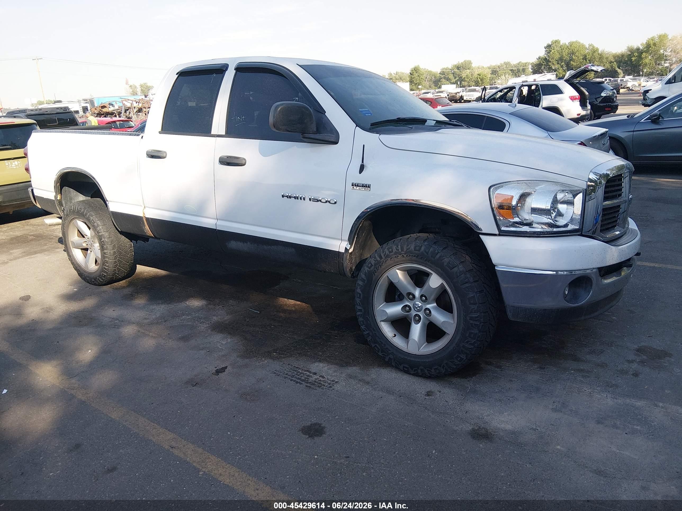 2007 Dodge Ram 1500 Slt/trx4 Off Road/sport White vin: 1D7HU18267S183900