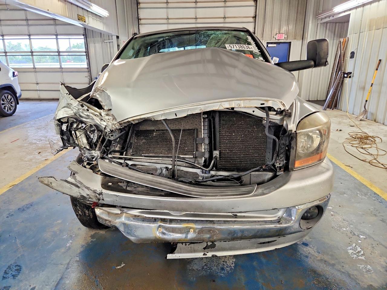 2006 Dodge Ram 1500 St Серебряный vin: 1D7HU18276S608068