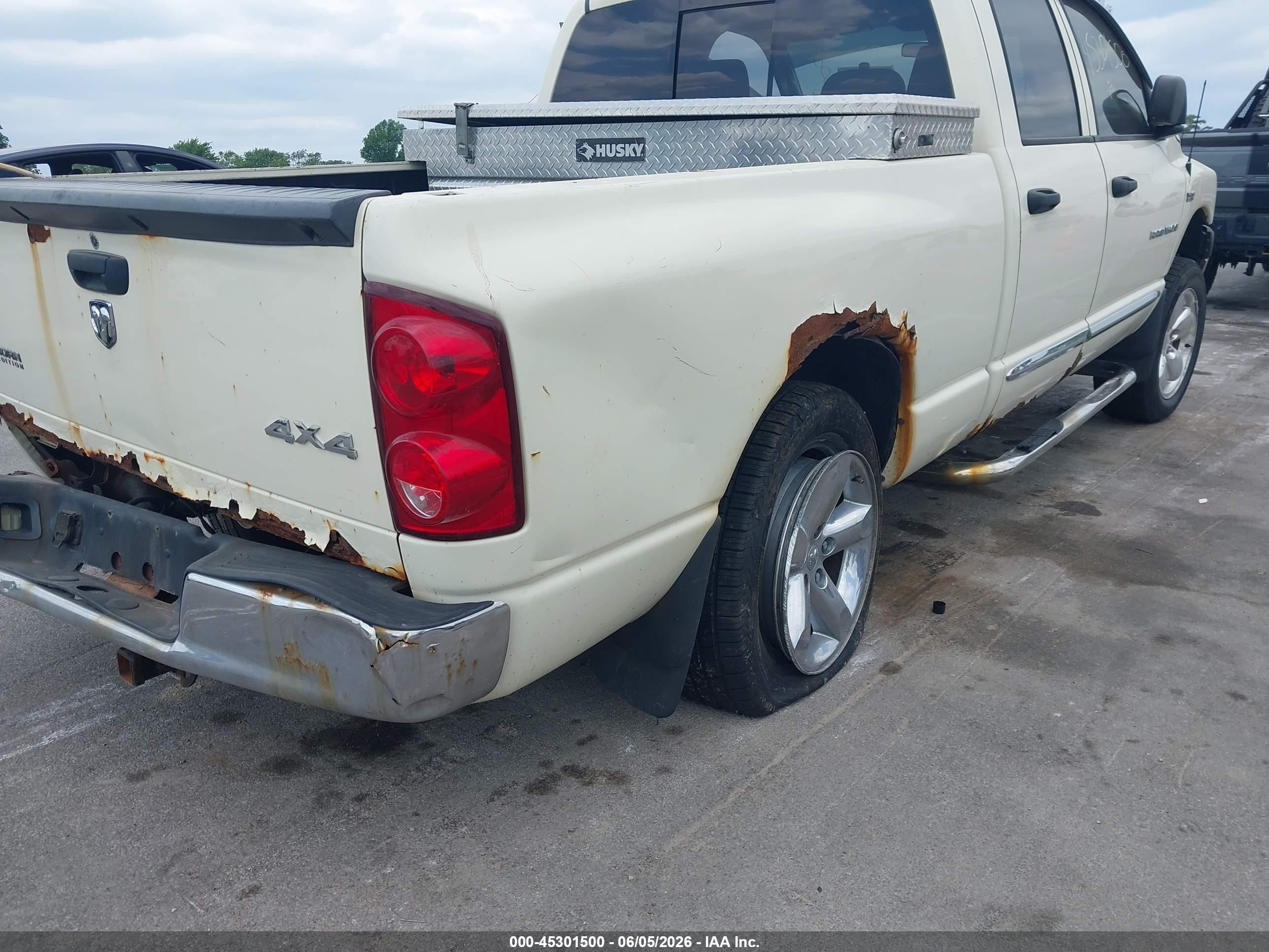 2007 Dodge Ram 1500 Slt/trx4 Off Road/sport White vin: 1D7HU18277J612368