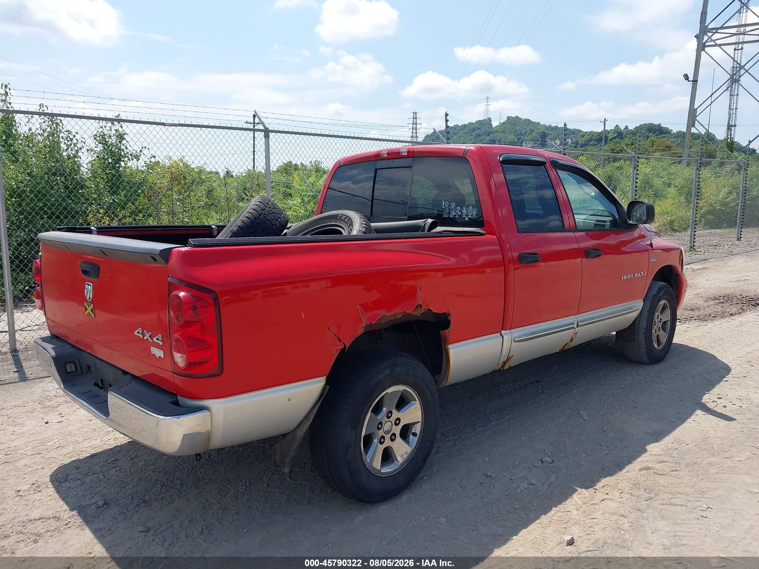2007 Dodge Ram 1500 Laramie Красный vin: 1D7HU18277S115105