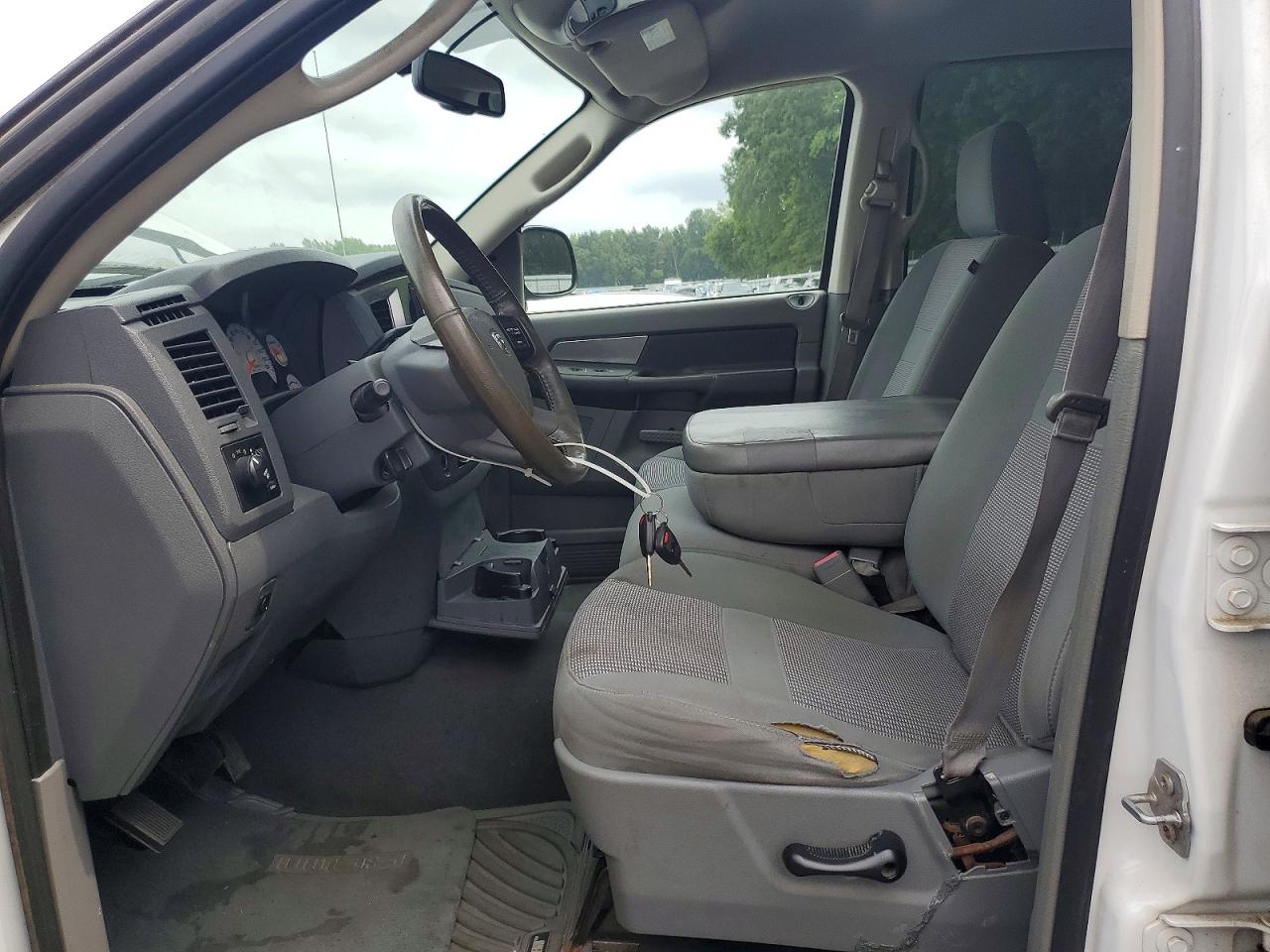 2007 Dodge Ram 1500 St White vin: 1D7HU18277S170329