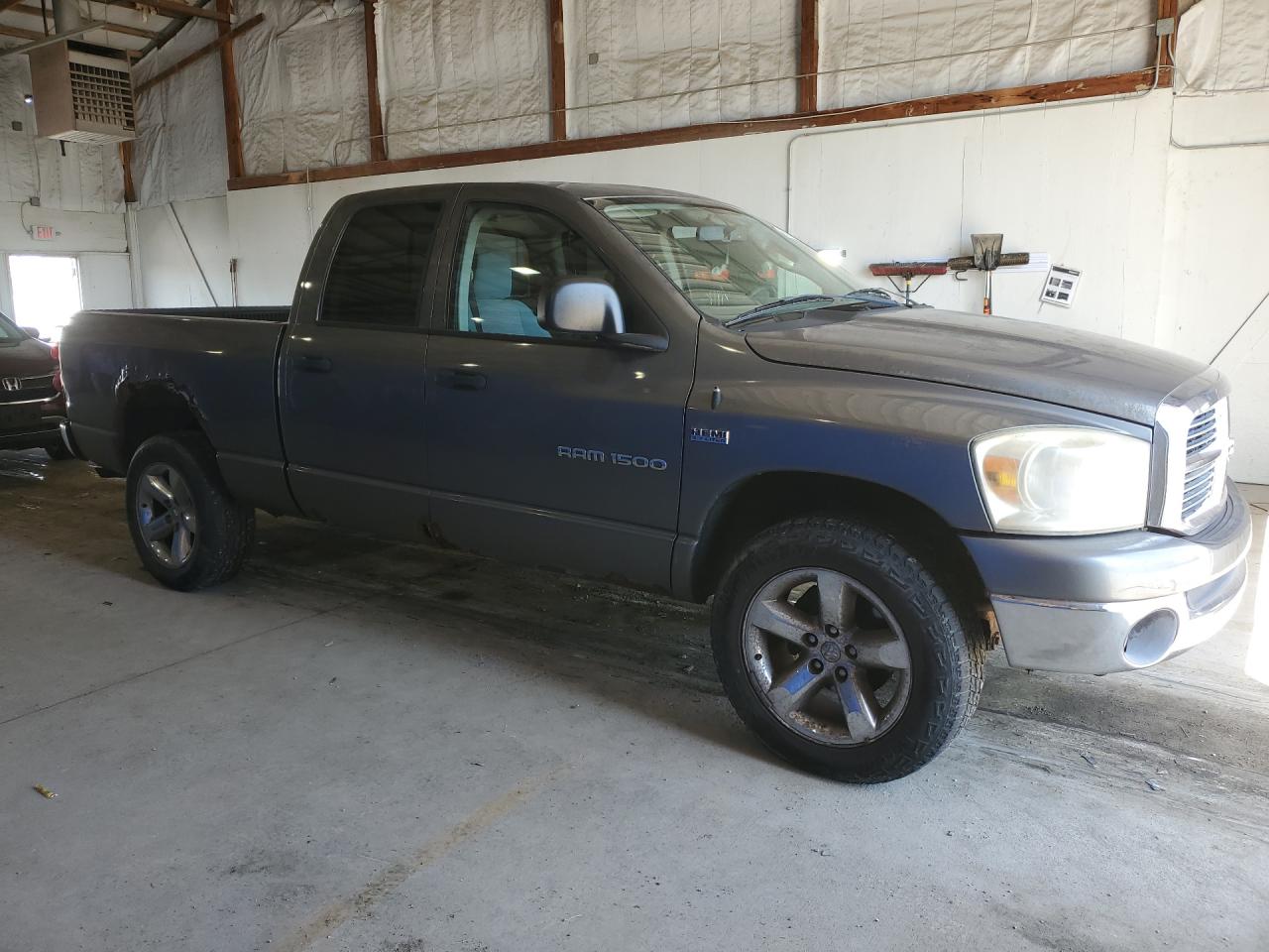 2007 Dodge Ram 1500 St Серый vin: 1D7HU18277S194582 Damage: Right Rocker Panel, Rust, > 12 Inches