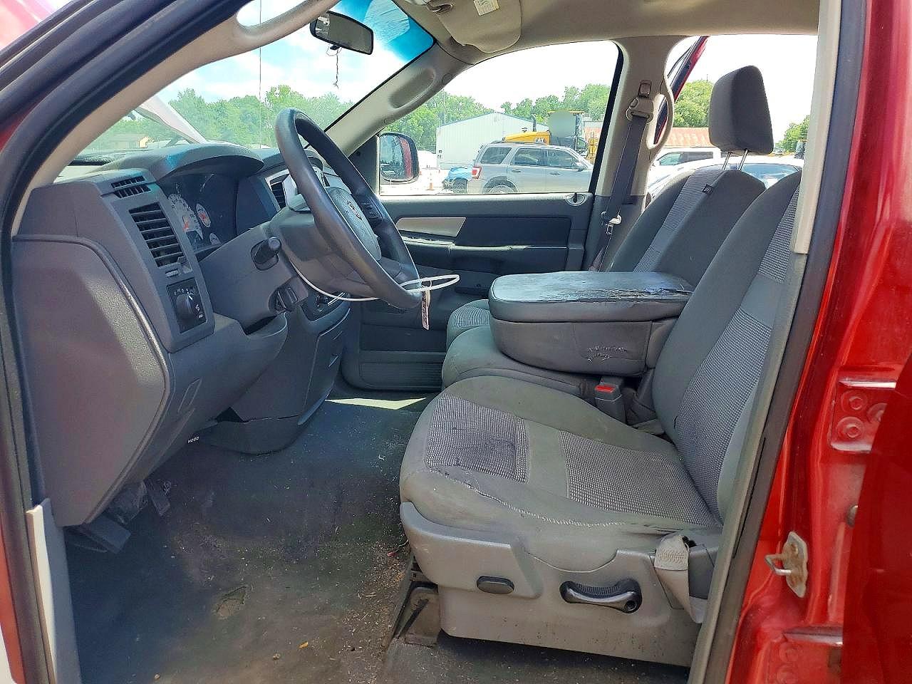 2007 Dodge Ram 1500 St Red vin: 1D7HU18277S258586