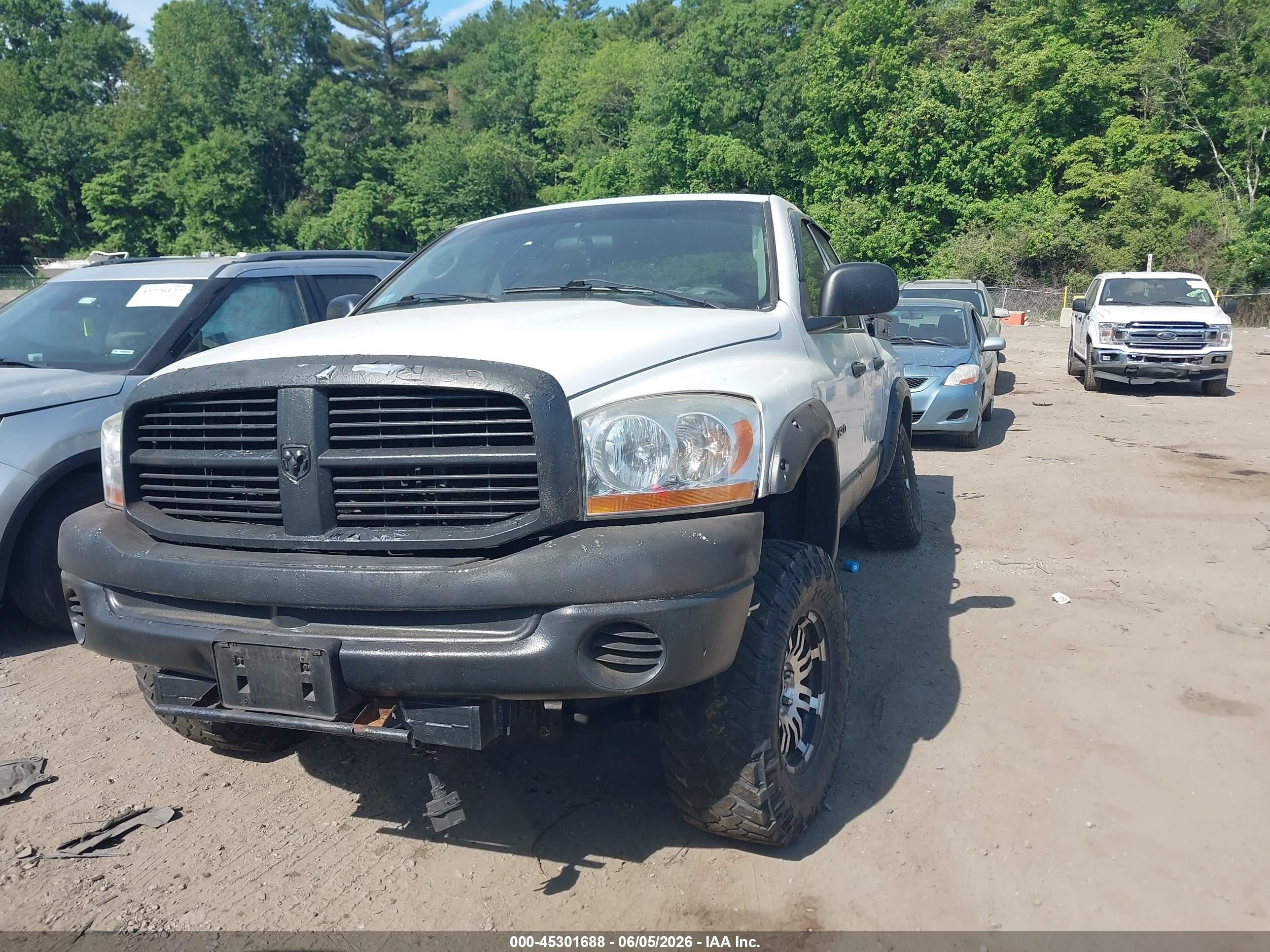2006 Dodge Ram 1500 Slt/trx4 Off Road/sport White vin: 1D7HU18286J119068