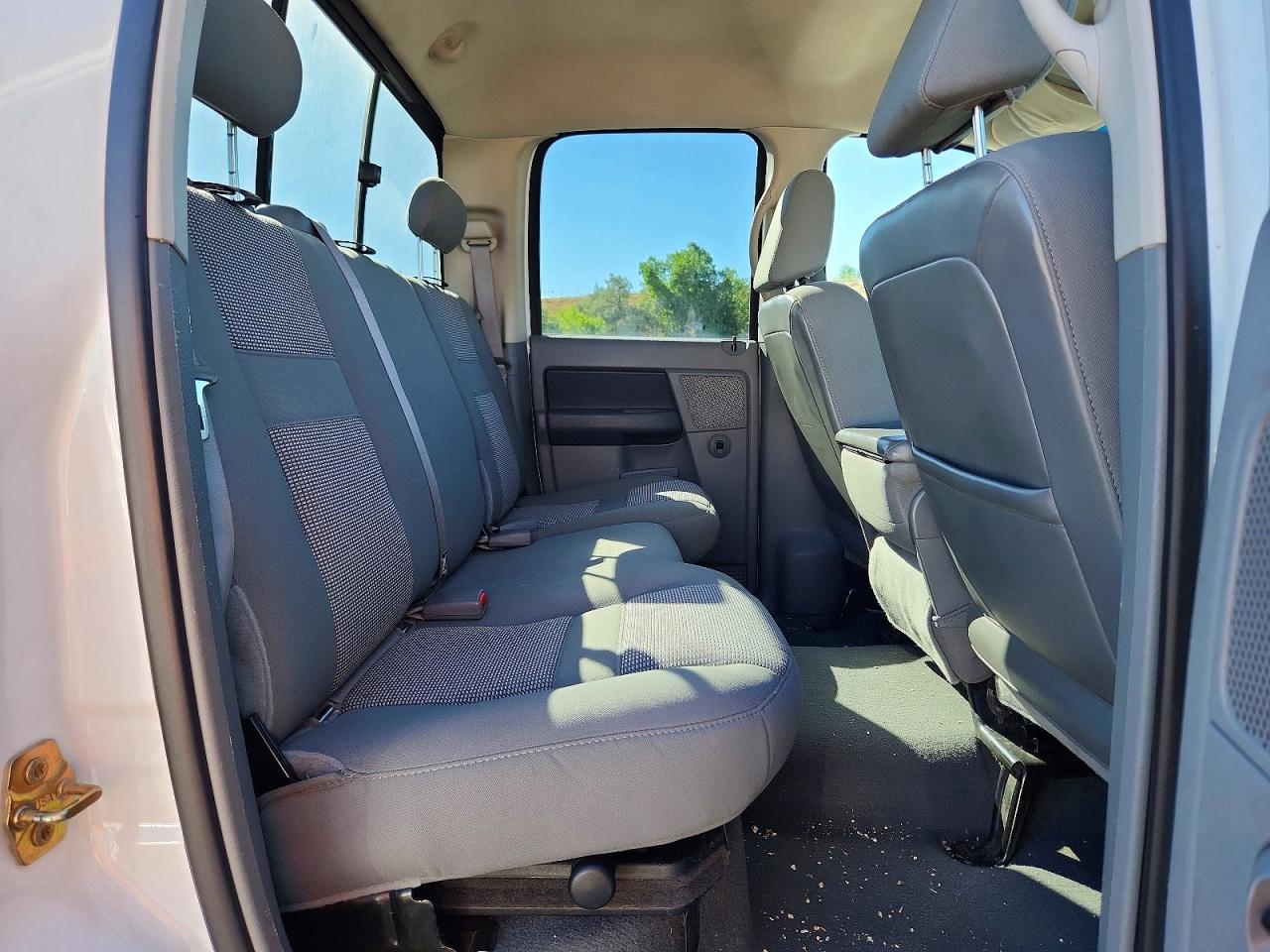 2007 Dodge Ram 1500 St Белый vin: 1D7HU18287J524378