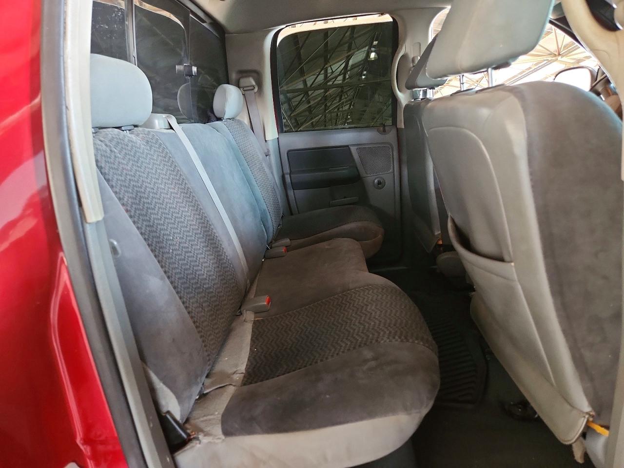 2007 Dodge Ram 1500 St Red vin: 1D7HU18297S155332