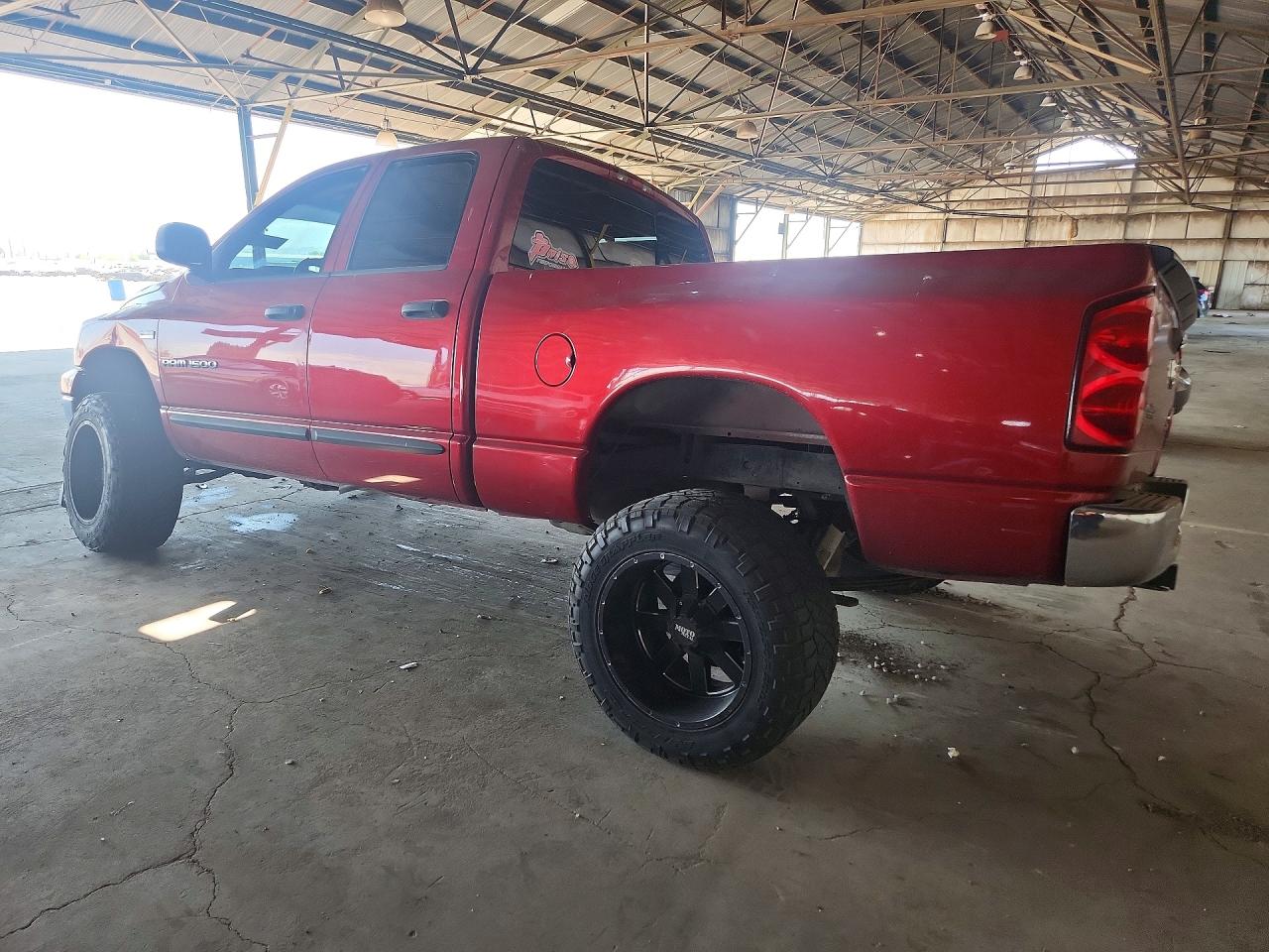 2007 Dodge Ram 1500 St Red vin: 1D7HU18297S155332