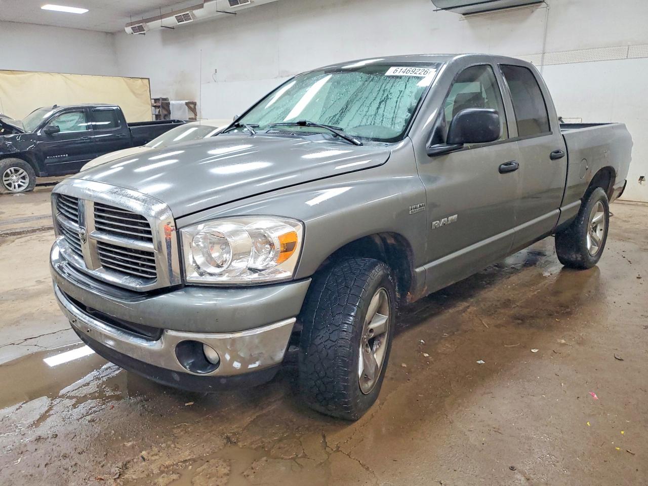 2008 Dodge Ram 1500 St Silver vin: 1D7HU182X8S581029