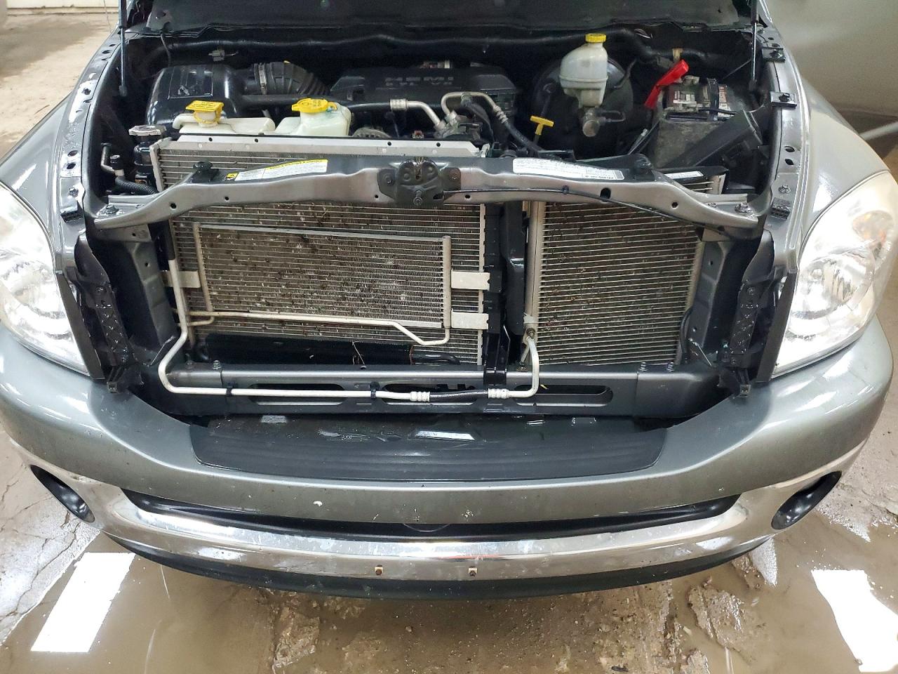 2008 Dodge Ram 1500 St Silver vin: 1D7HU182X8S581029