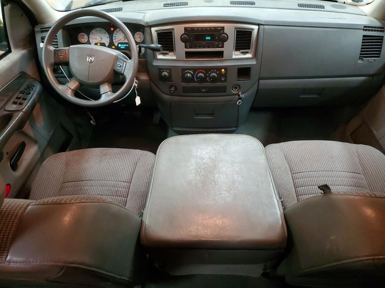 2008 Dodge Ram 1500 St Silver vin: 1D7HU182X8S581029