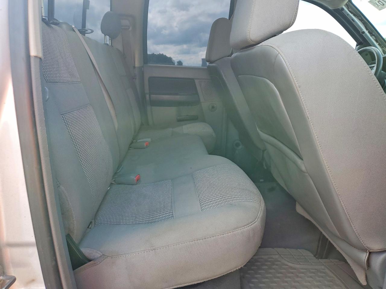 2008 Dodge Ram 1500 St Silver vin: 1D7HU182X8S635185