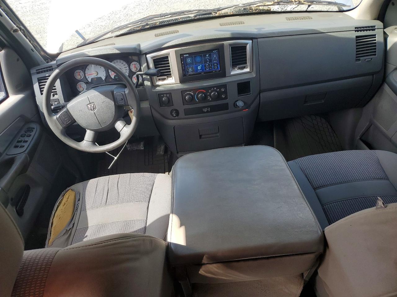 2008 Dodge Ram 1500 St Silver vin: 1D7HU182X8S635185