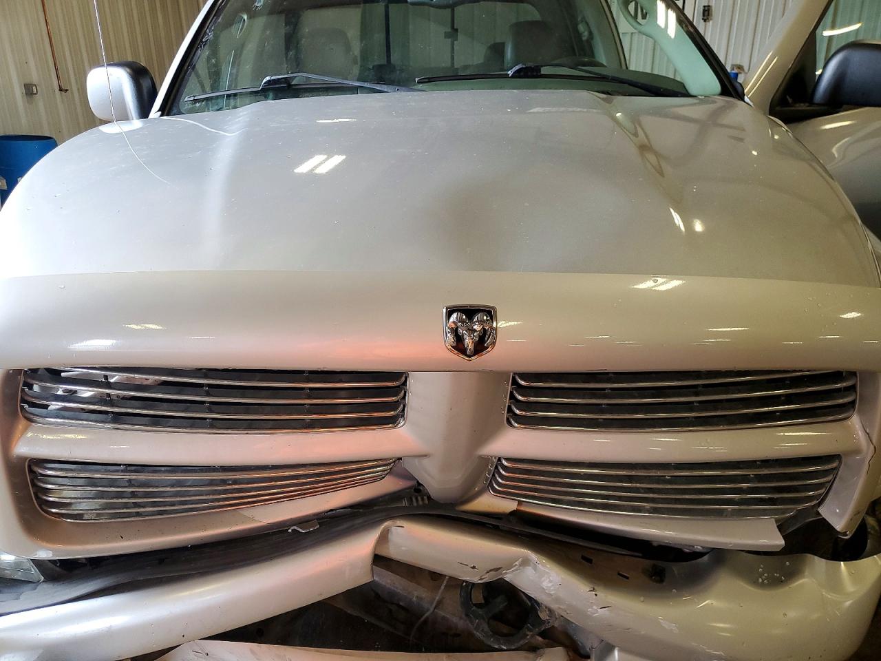 2004 Dodge Ram 1500 St Silver vin: 1D7HU18D04S684844
