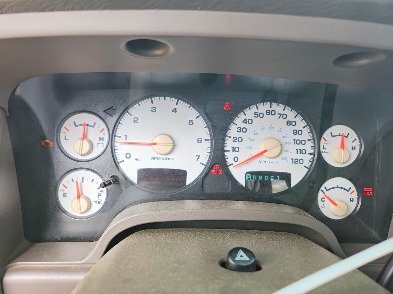 2004 Dodge Ram 1500 St White vin: 1D7HU18D14S779669