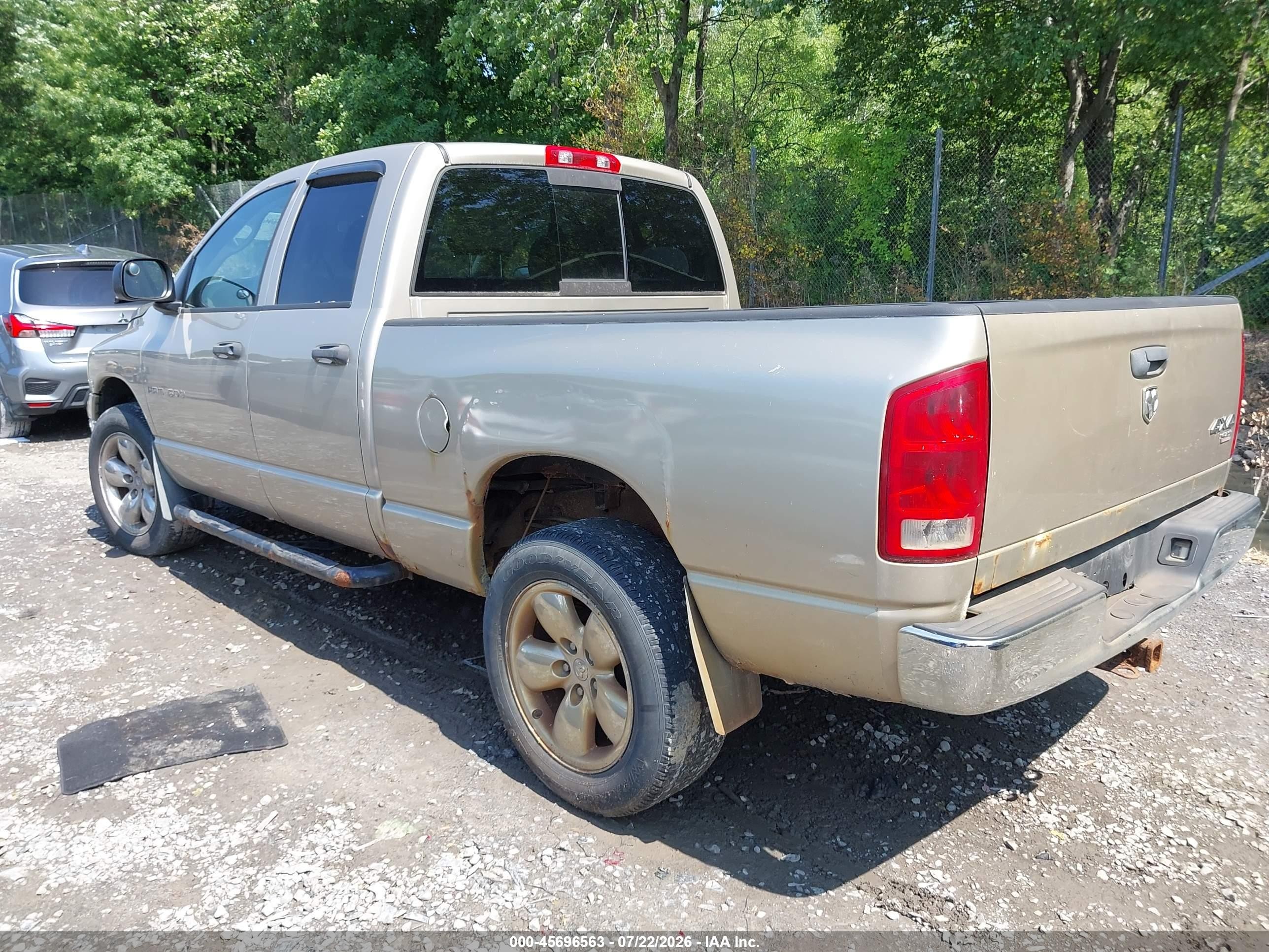 2005 Dodge Ram 1500 Slt/laramie Champagne vin: 1D7HU18D15J601607