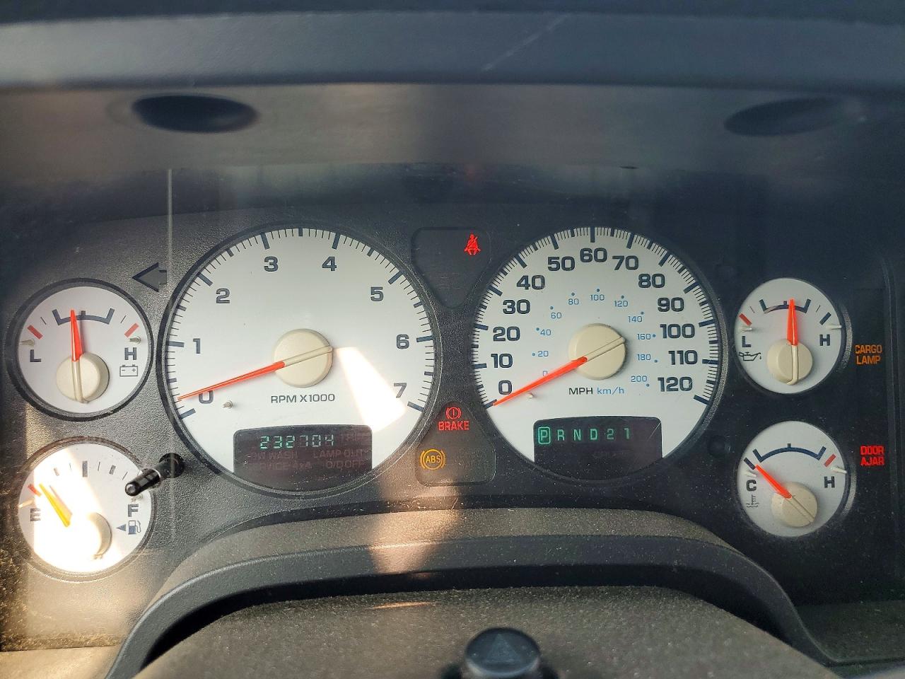 2003 Dodge Ram 1500 St Silver vin: 1D7HU18D23S222526
