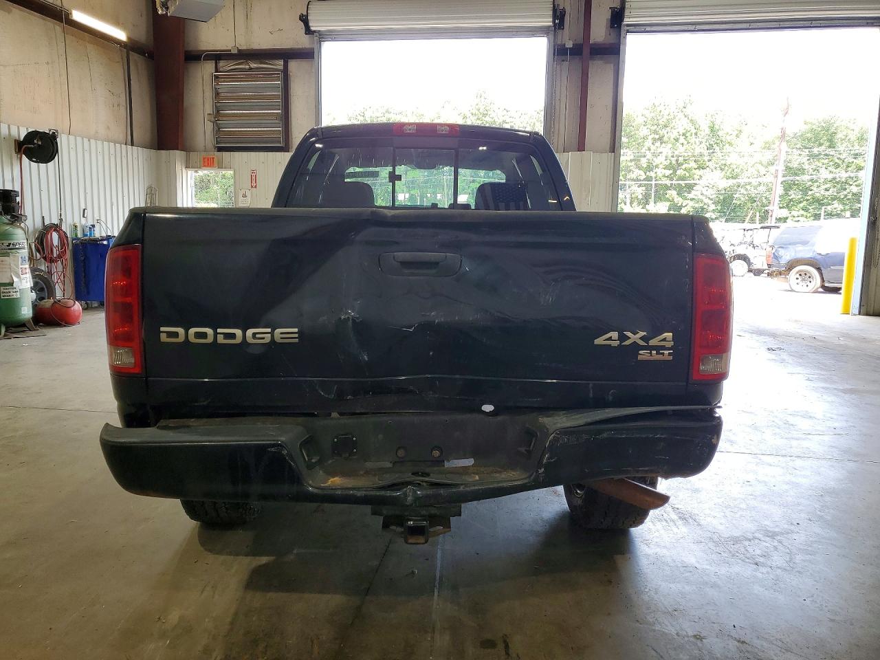2004 Dodge Ram 1500 St Black vin: 1D7HU18D24S780457