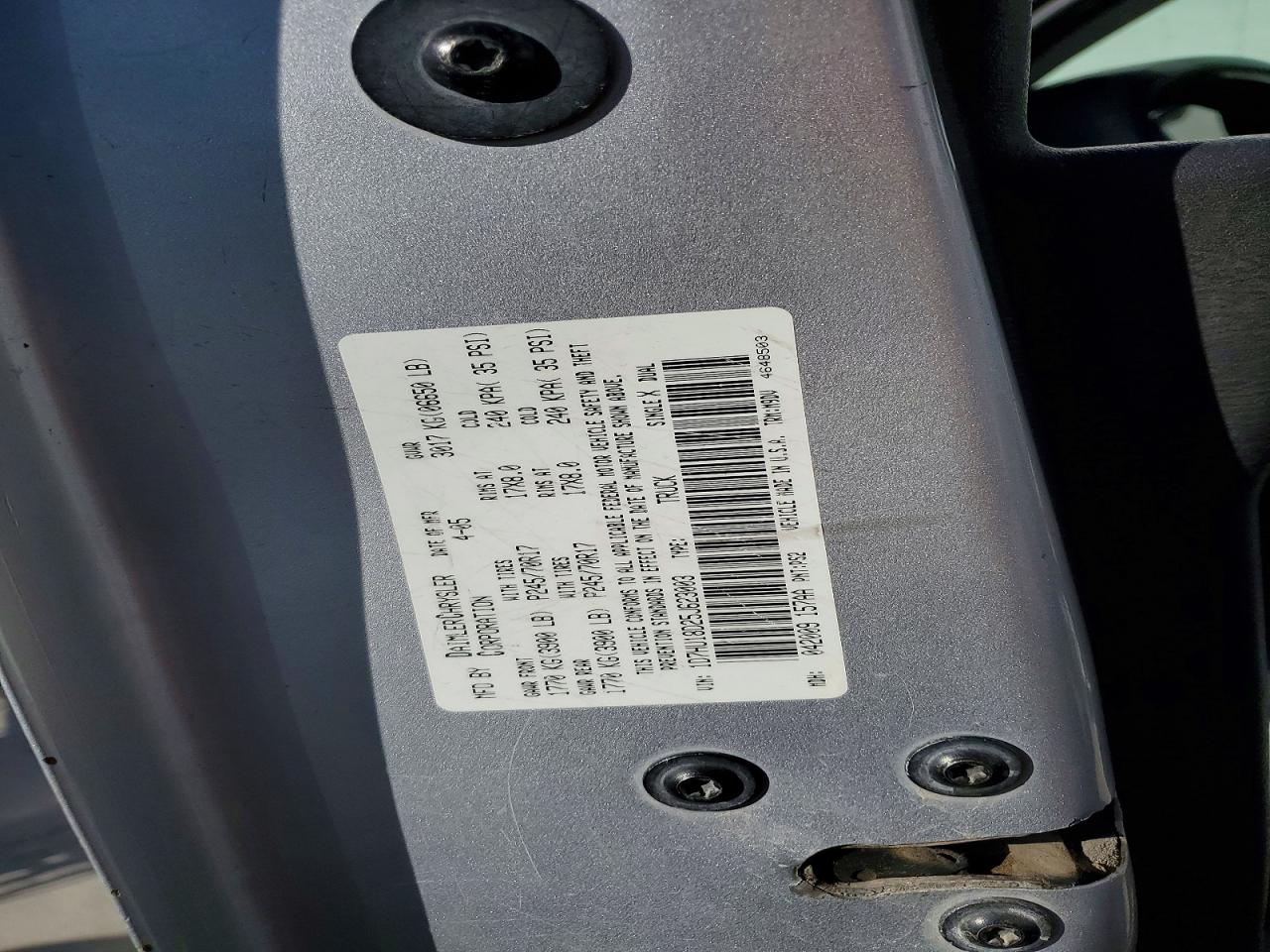 2005 Dodge Ram 1500 St Silver vin: 1D7HU18D25J623003