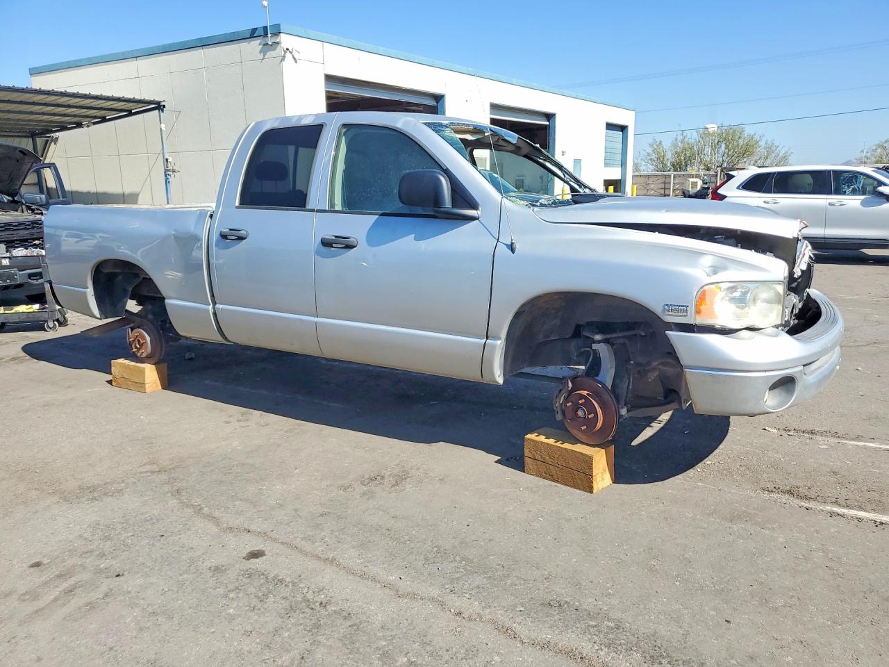 2005 Dodge Ram 1500 St Серебряный vin: 1D7HU18D35S217421