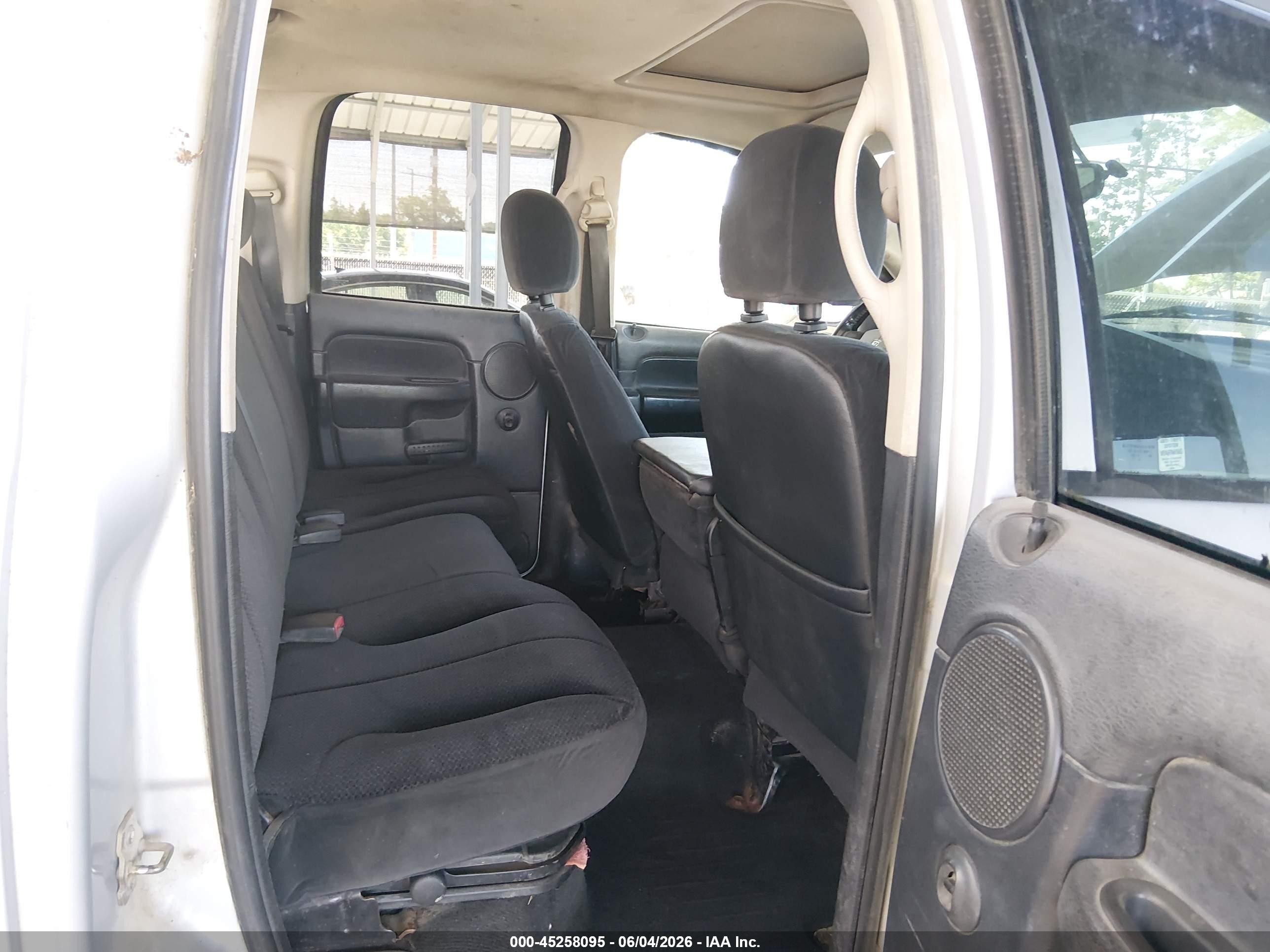 2005 Dodge Ram 1500 Slt/laramie Silver vin: 1D7HU18D35S365181