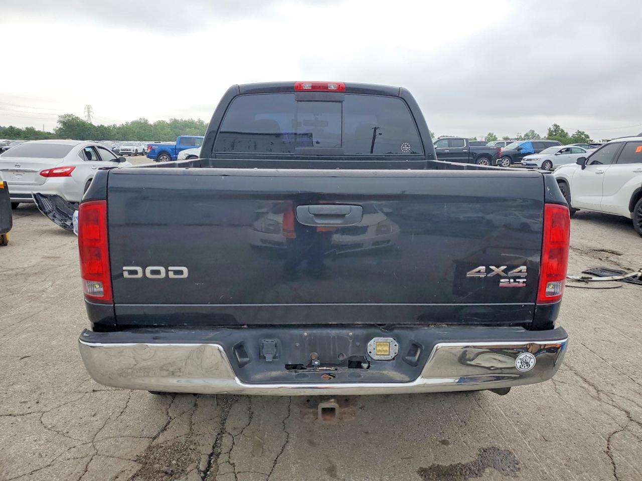 2004 Dodge Ram 1500 St Black vin: 1D7HU18D44J185941