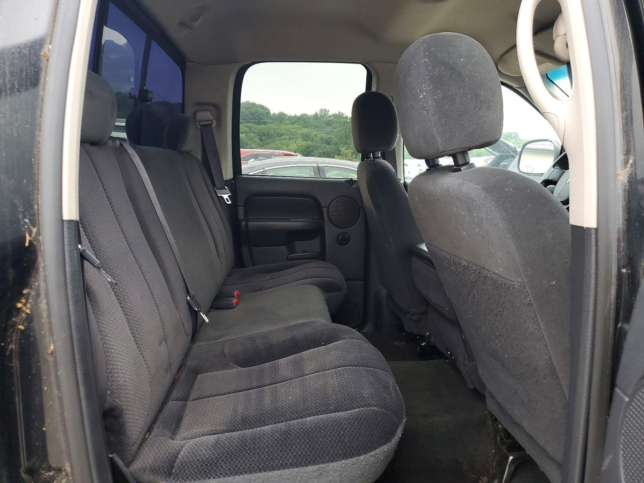 2004 Dodge Ram 1500 St Black vin: 1D7HU18D44J185941