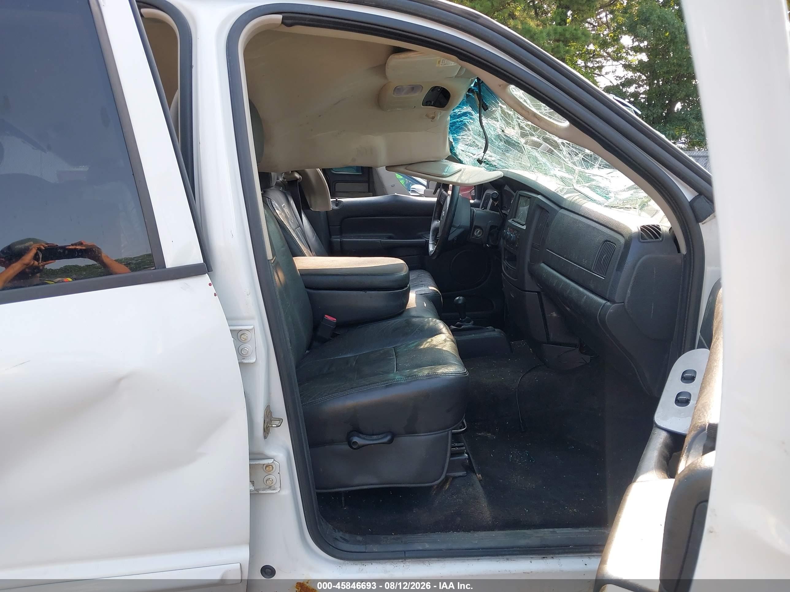 2005 Dodge Ram 1500 Slt/laramie White vin: 1D7HU18D45S192027