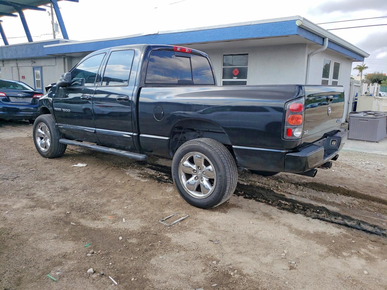 2005 Dodge Ram 1500 St Black vin: 1D7HU18D45S351449
