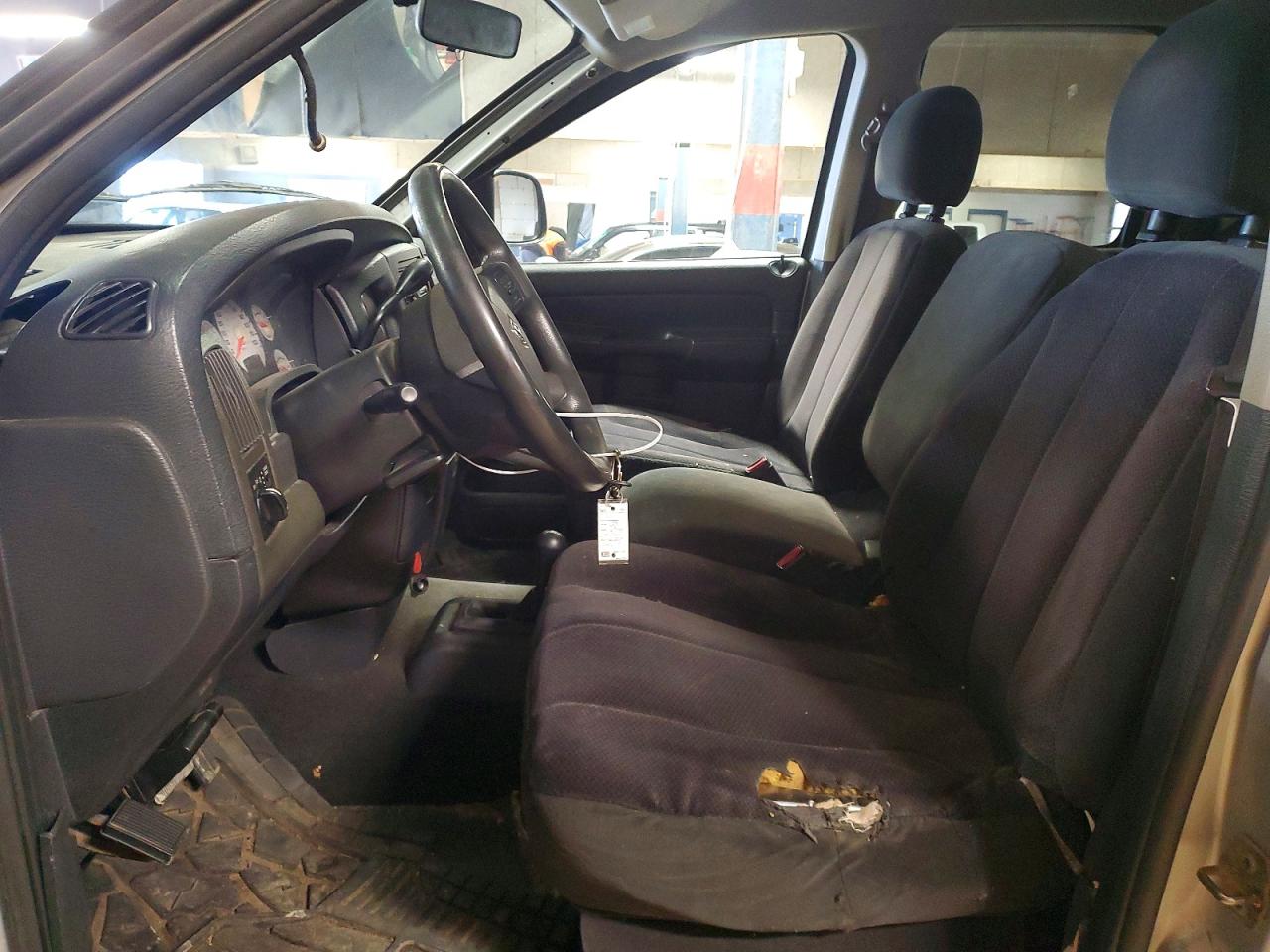 2004 Dodge Ram 1500 St Silver vin: 1D7HU18D54J217960