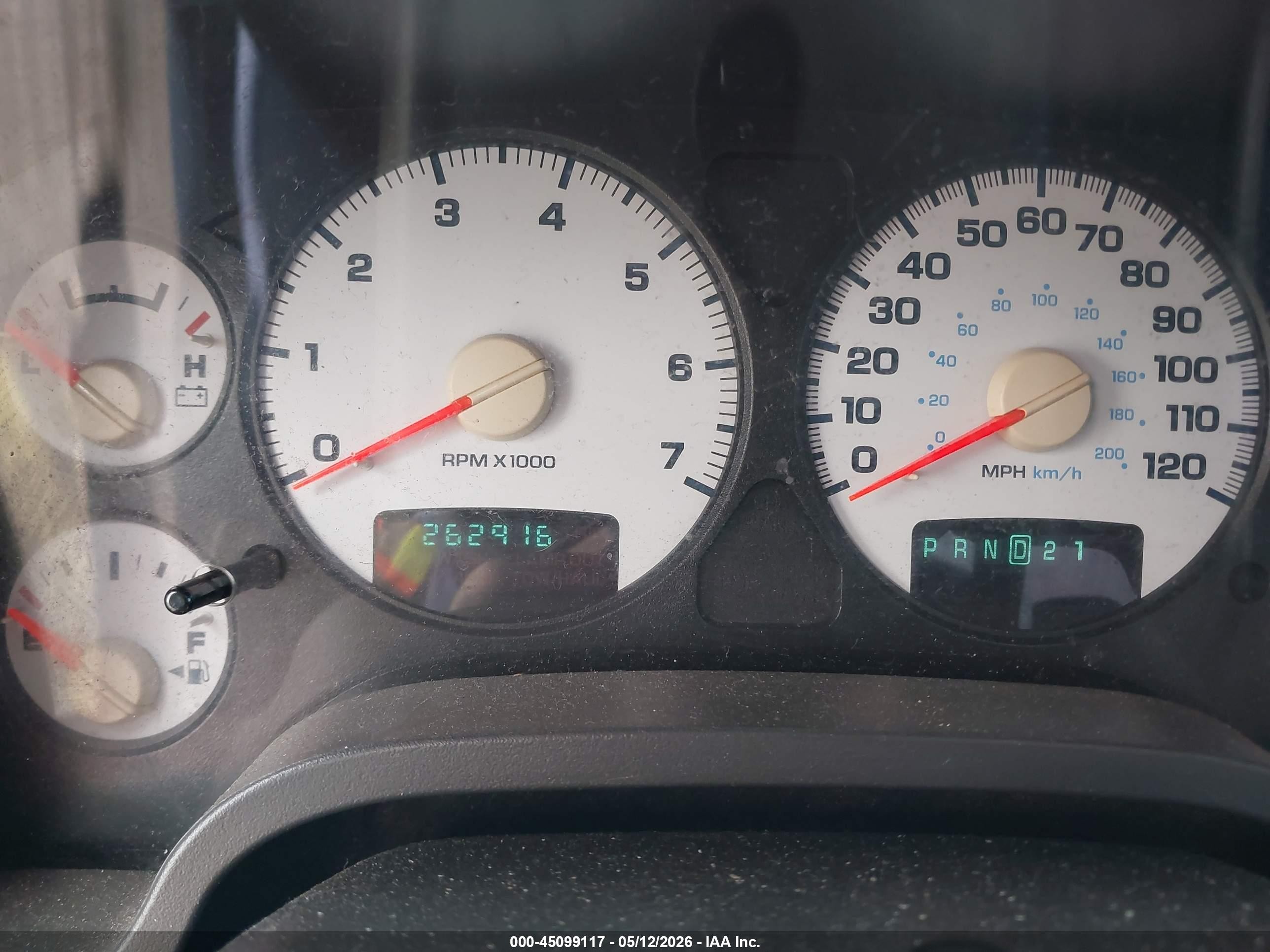 2004 Dodge Ram 1500 Slt/laramie Серебряный vin: 1D7HU18D54J236587