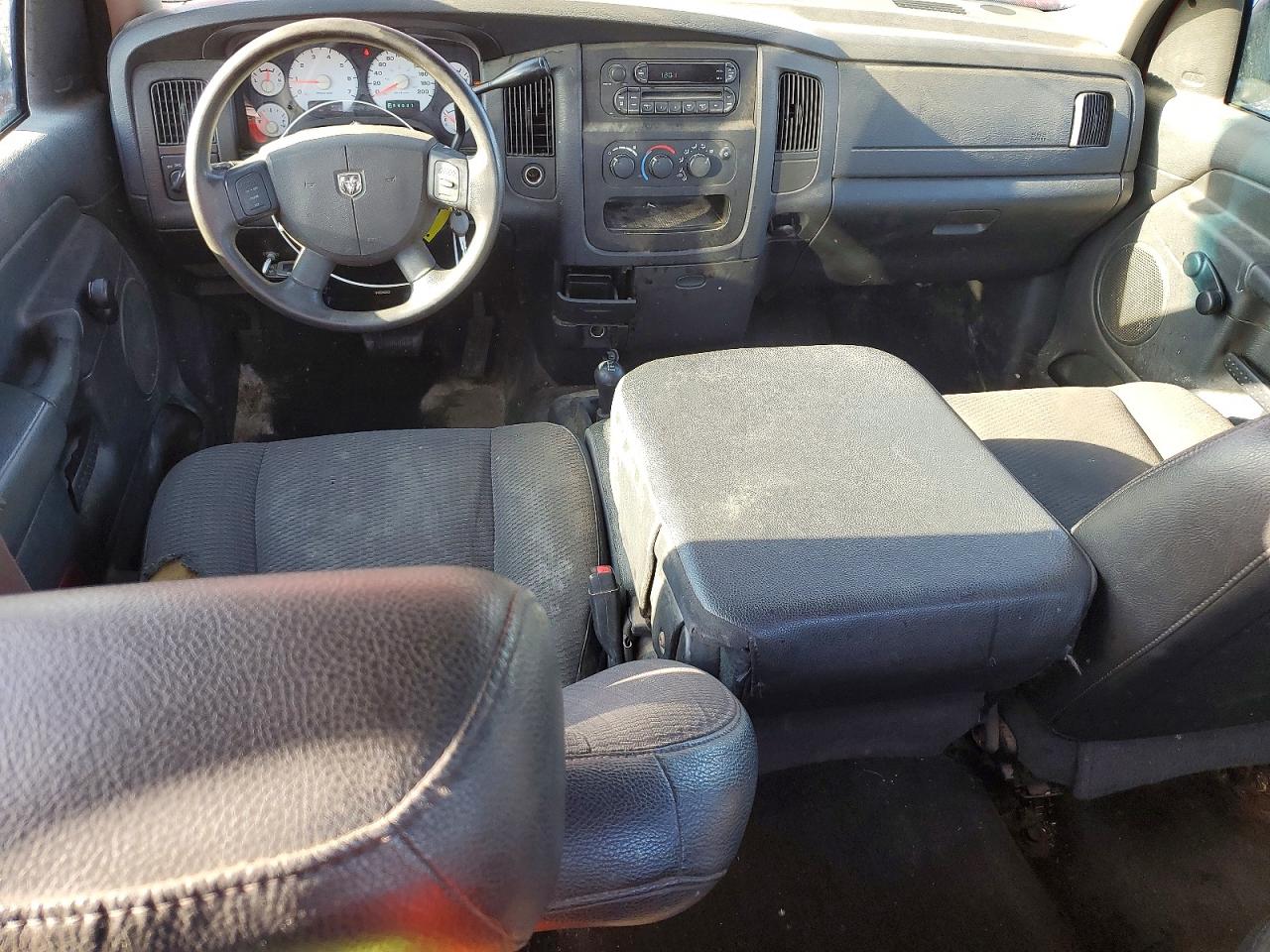 2005 Dodge Ram 1500 St Red vin: 1D7HU18D55J532159