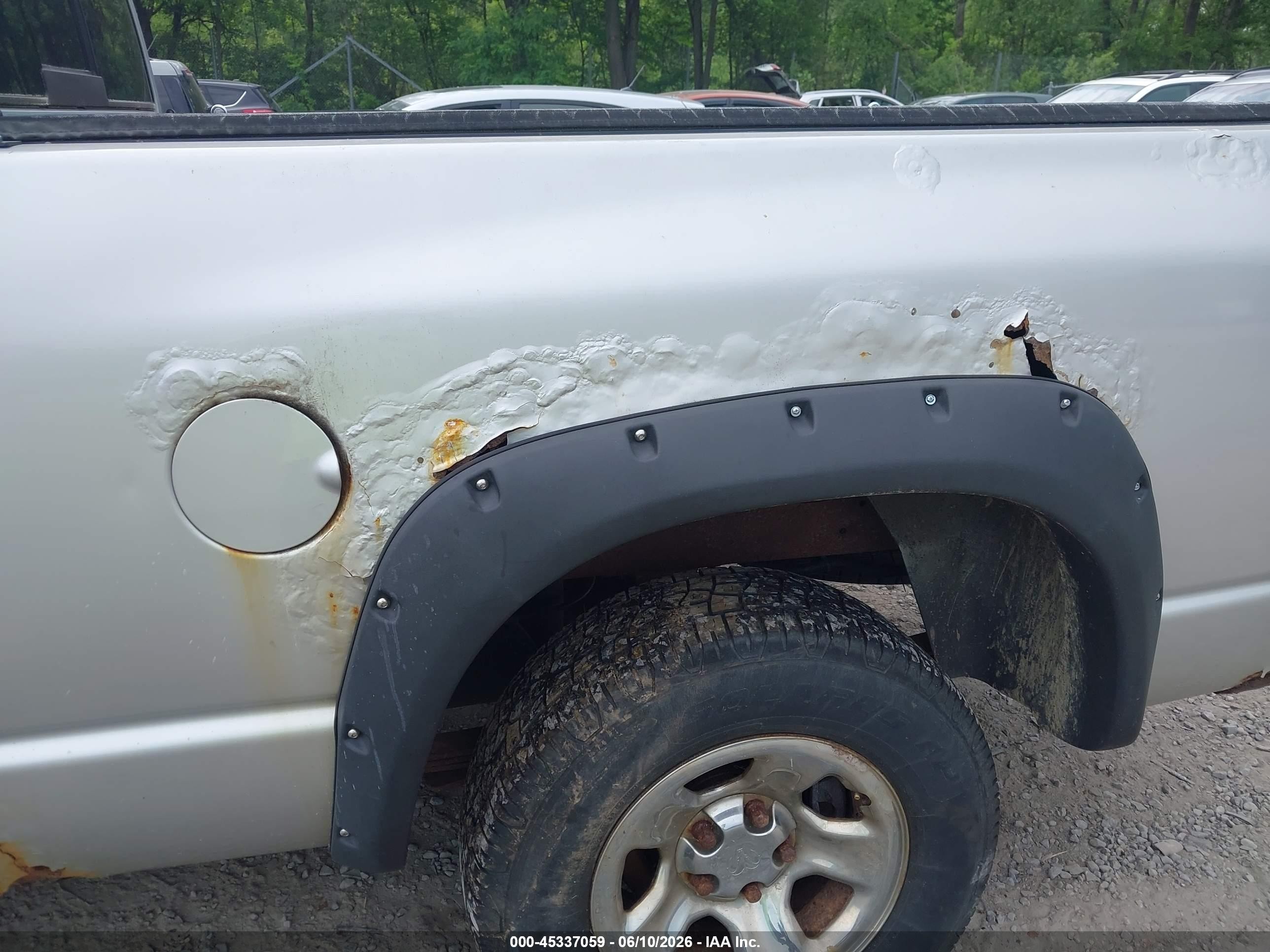 2005 Dodge Ram 1500 St Серебряный vin: 1D7HU18D65J617155