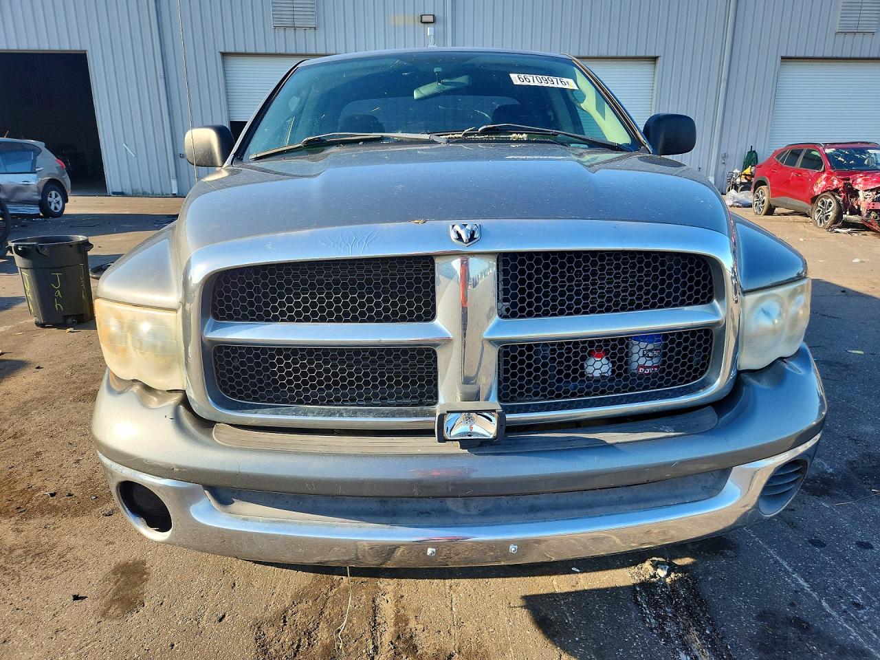 2005 Dodge Ram 1500 St Gray vin: 1D7HU18D65S307517