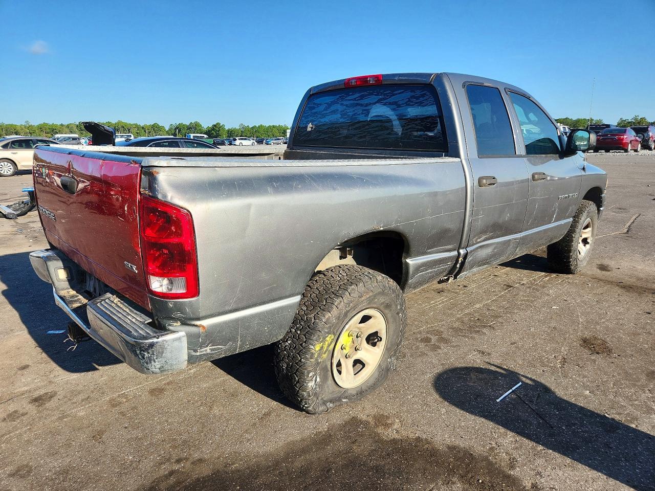 2005 Dodge Ram 1500 St Gray vin: 1D7HU18D65S307517