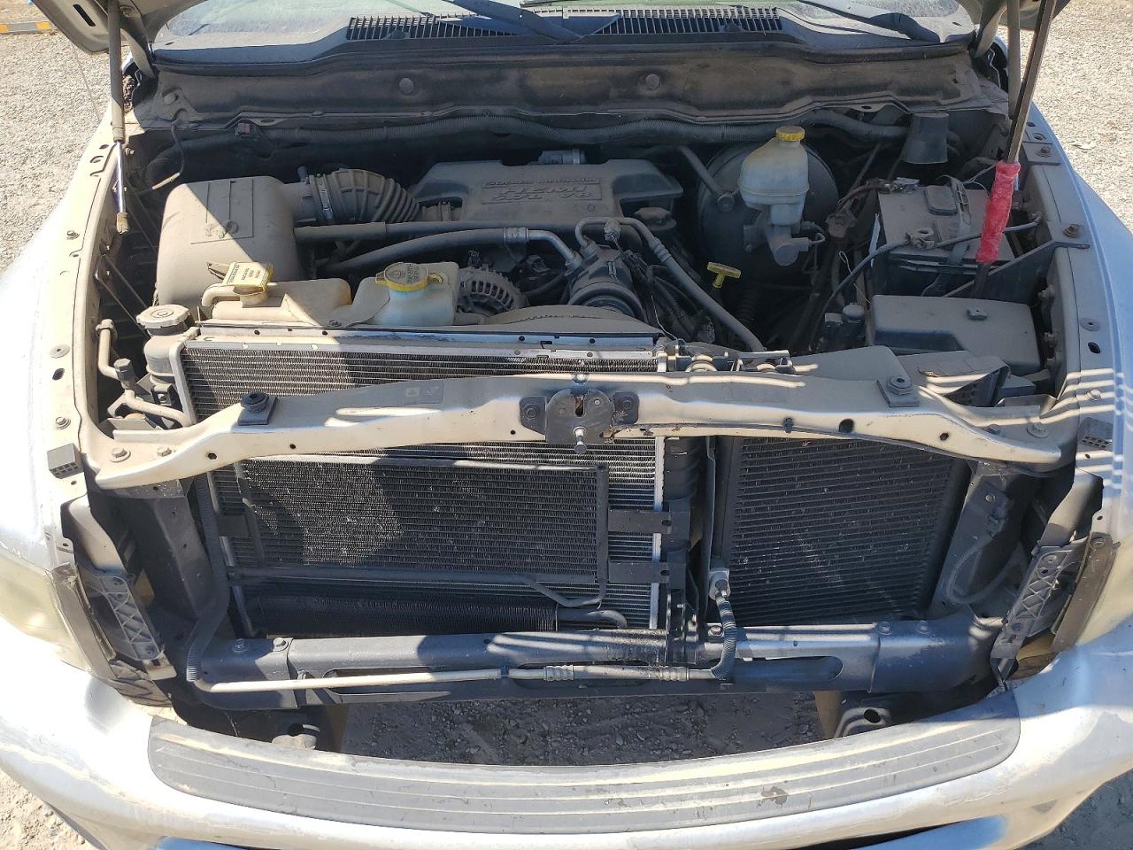 2004 Dodge Ram 1500 St Silver vin: 1D7HU18D74J290358