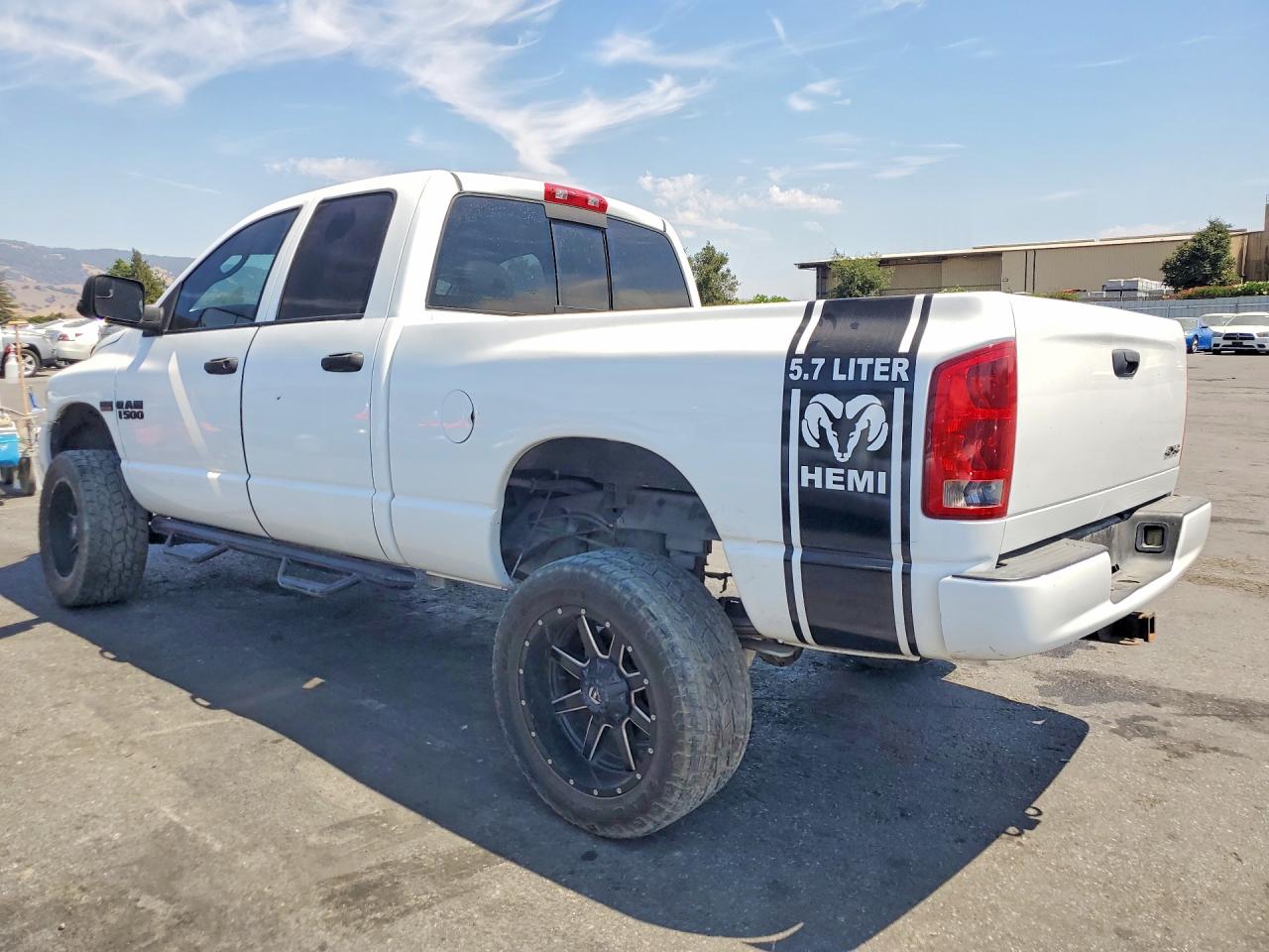 2004 Dodge Ram 1500 St Белый vin: 1D7HU18D74S513315