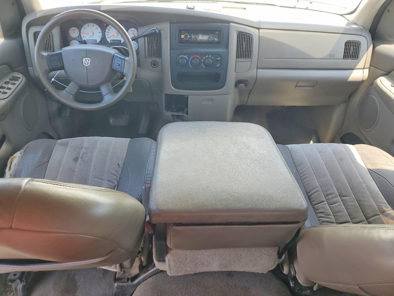 2004 Dodge Ram 1500 St Белый vin: 1D7HU18D74S513315