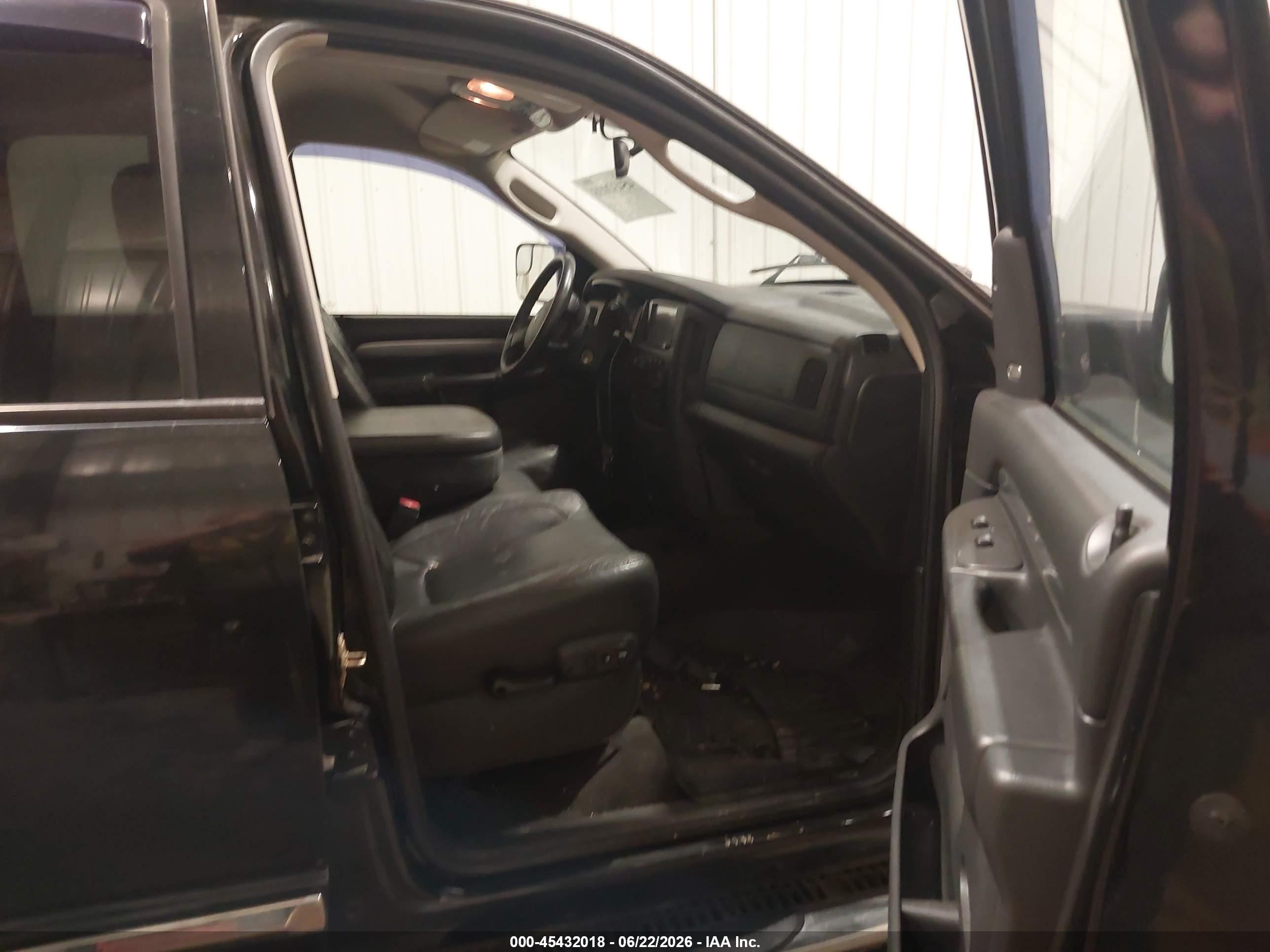 2004 Dodge Ram 1500 Slt/laramie Black vin: 1D7HU18D74S582876