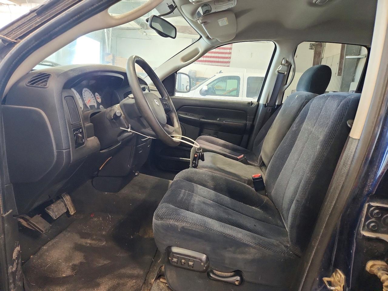 2005 Dodge Ram 1500 St Синий vin: 1D7HU18D75J584618