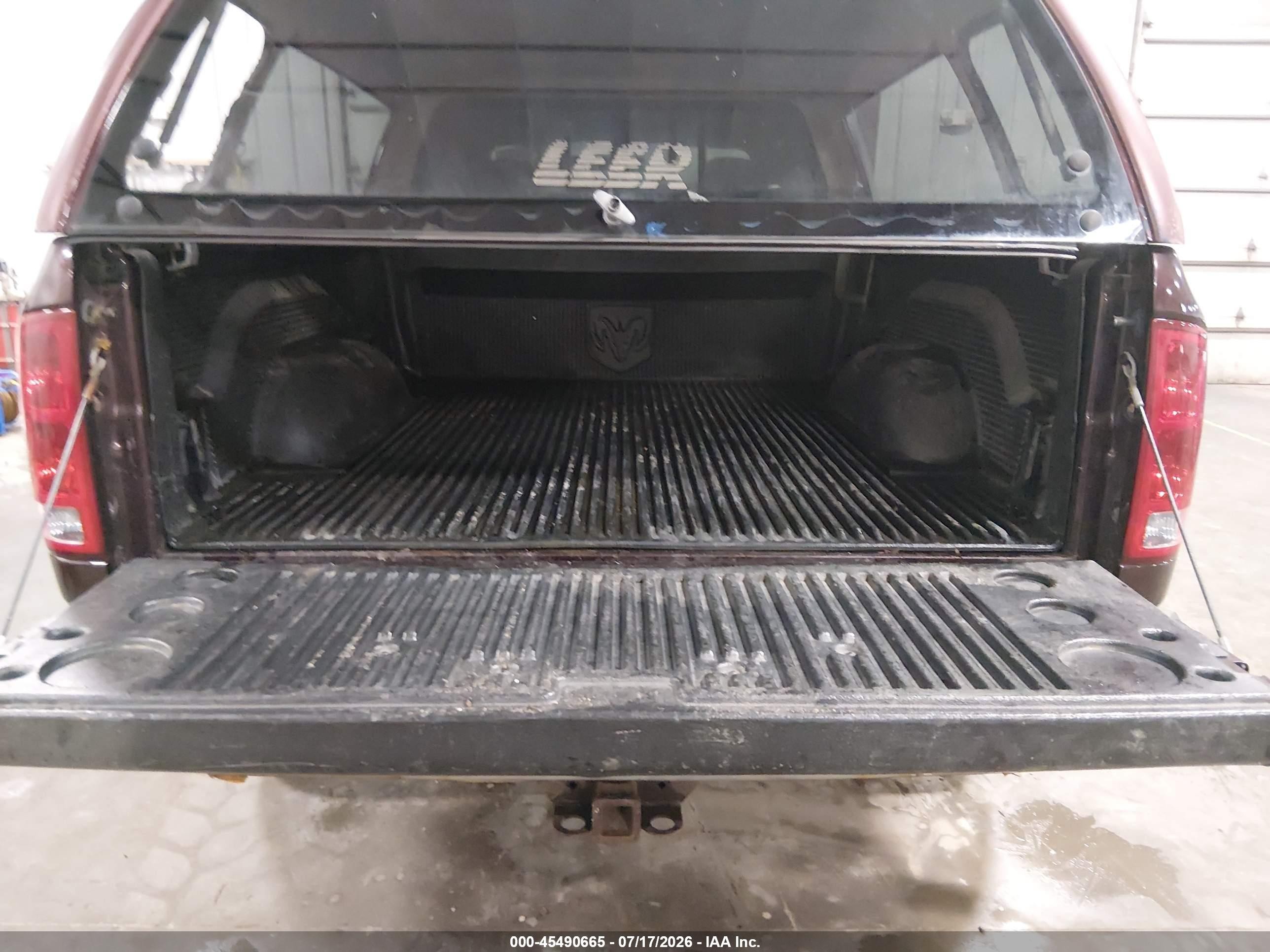 2005 Dodge Ram 1500 Slt/laramie Maroon vin: 1D7HU18D75S340848