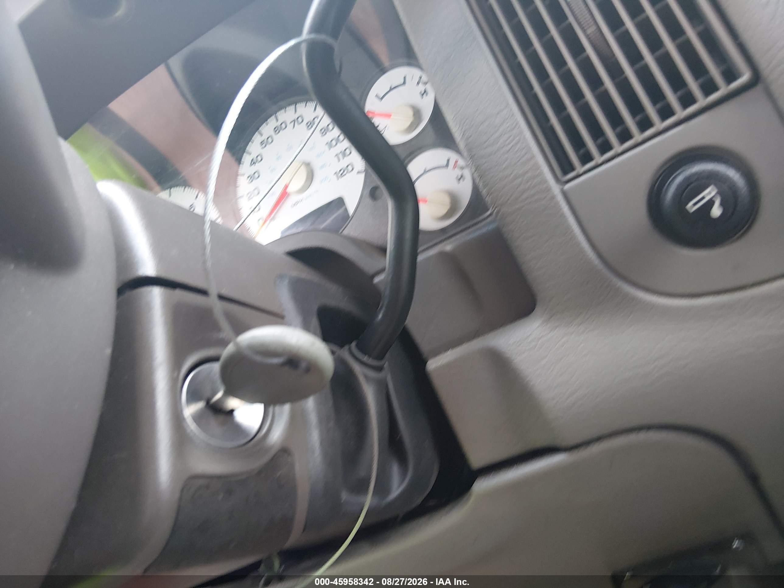 2005 Dodge Ram 1500 Slt/laramie Красный vin: 1D7HU18D75S352417