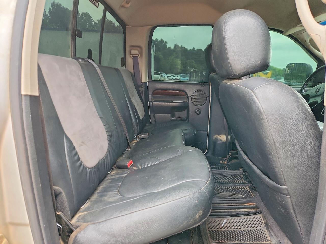 2003 Dodge Ram 1500 St Silver vin: 1D7HU18D83J594460