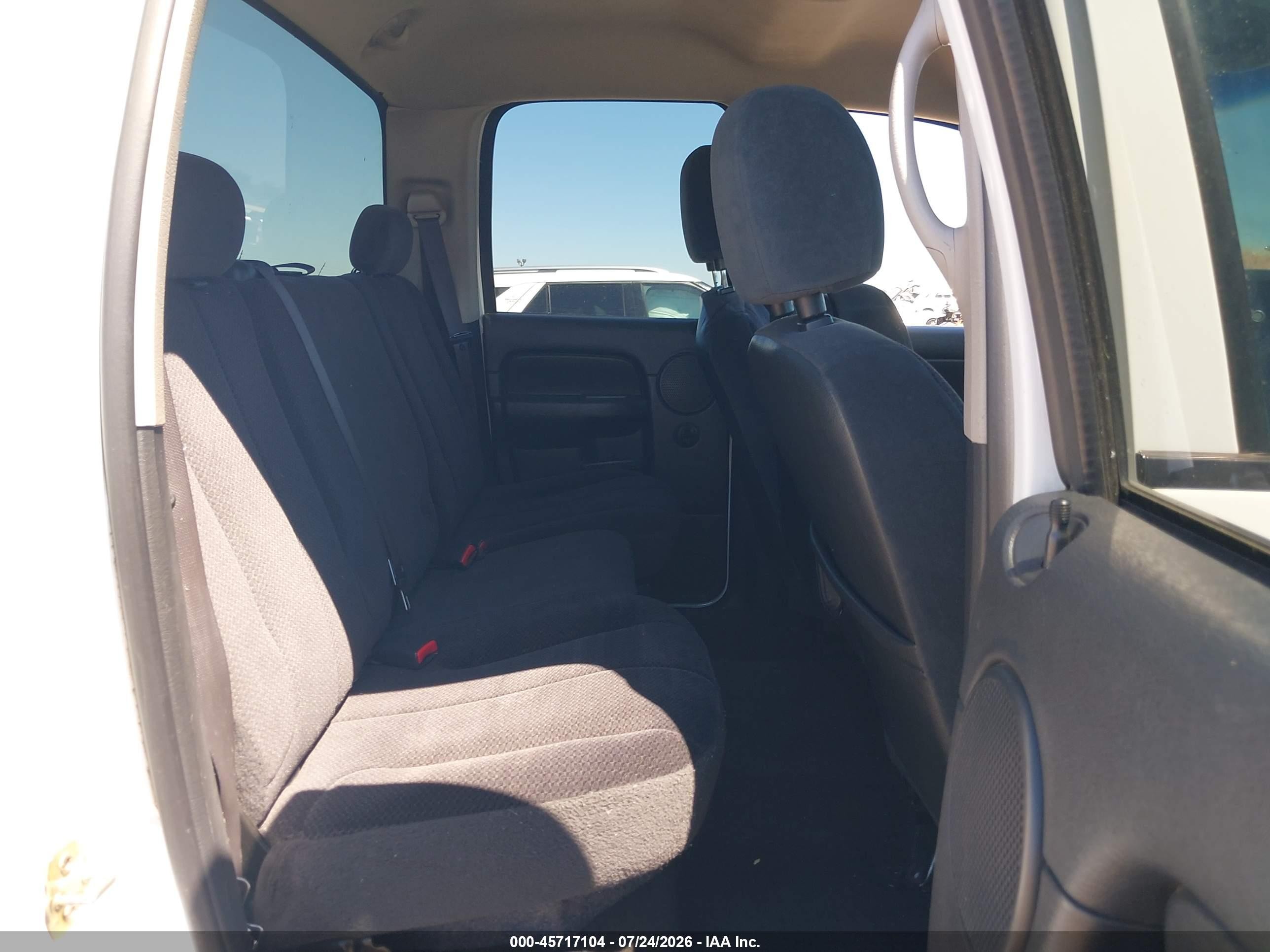2004 Dodge Ram 1500 Slt/laramie Белый vin: 1D7HU18D84S553404