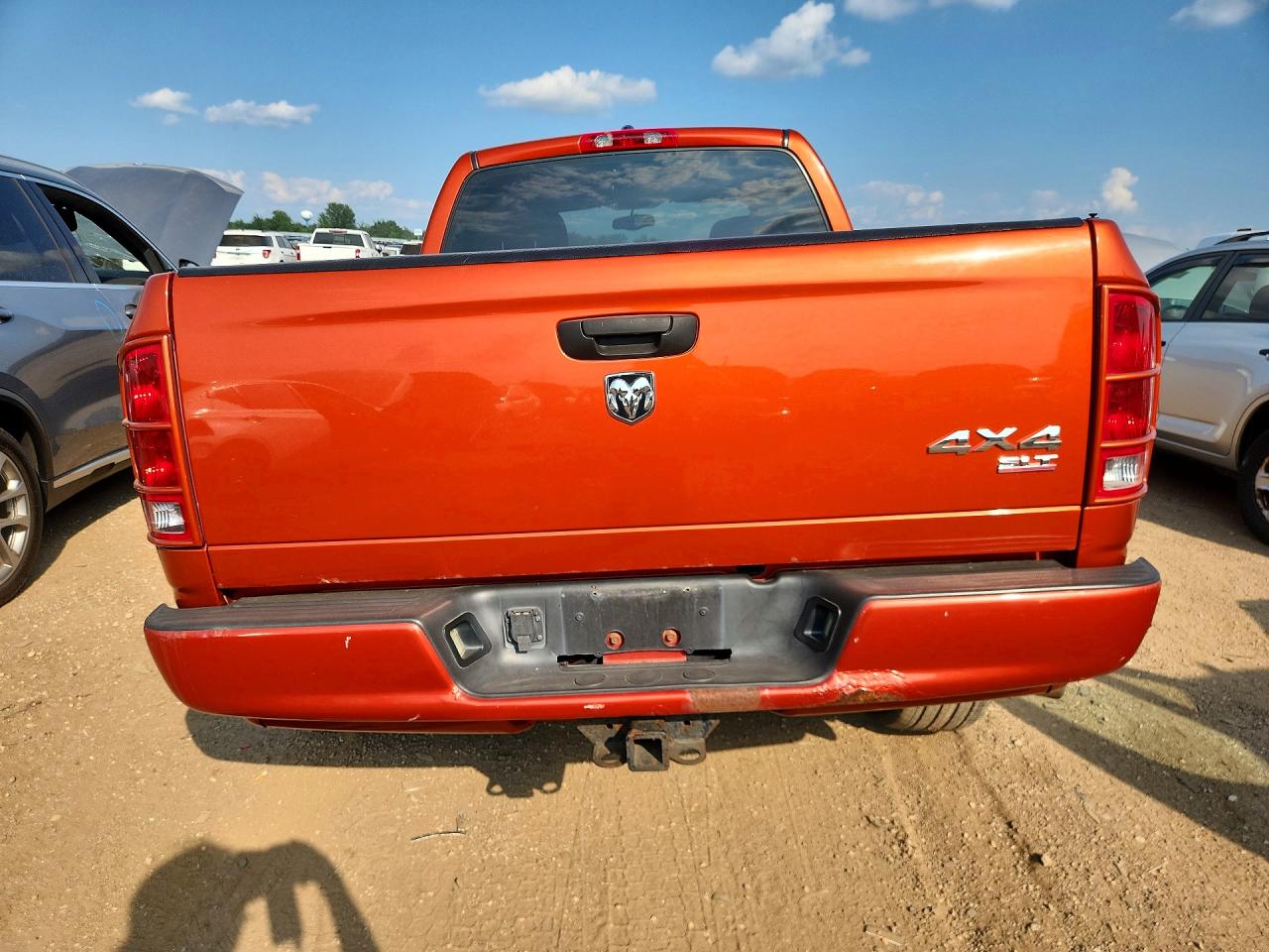2005 Dodge Ram 1500 St Orange vin: 1D7HU18D85J602558