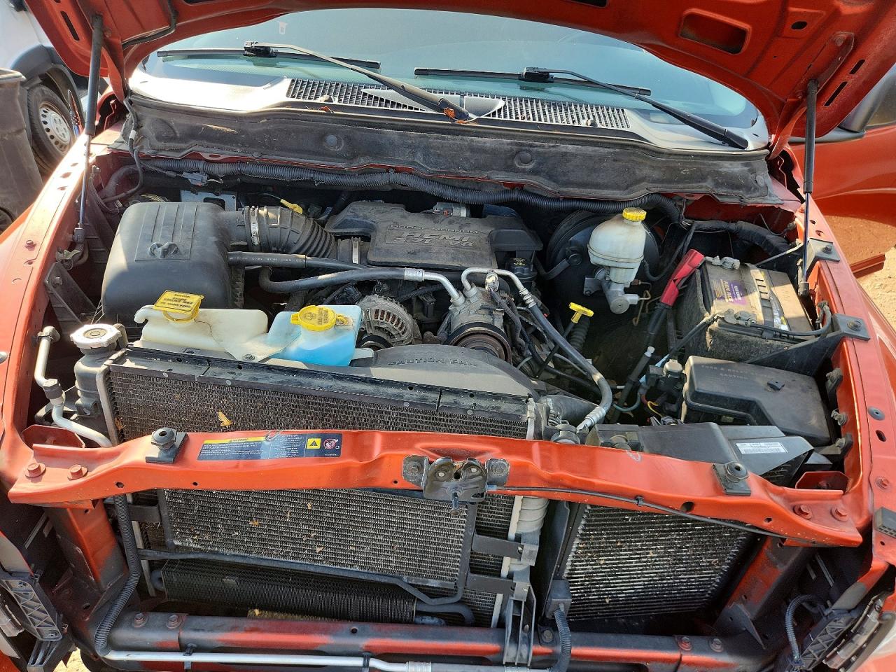 2005 Dodge Ram 1500 St Orange vin: 1D7HU18D85J602558