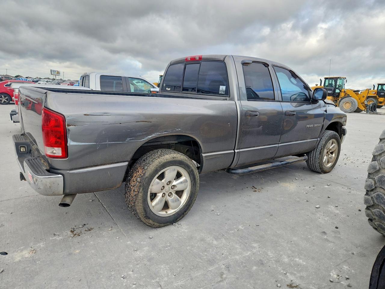 2005 Dodge Ram 1500 St Silver vin: 1D7HU18D95S128498