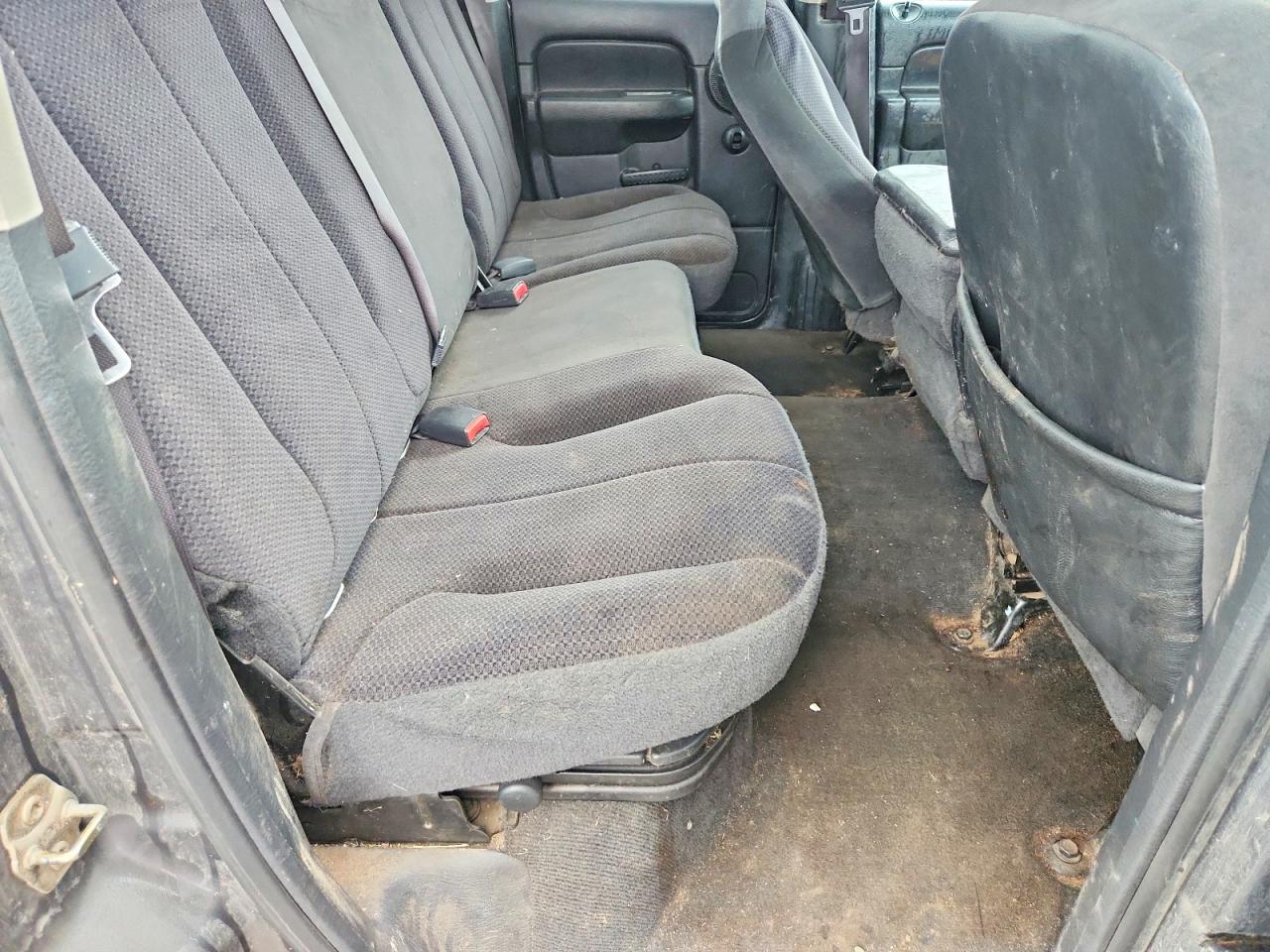 2004 Dodge Ram 1500 St Gray vin: 1D7HU18DX4S538323