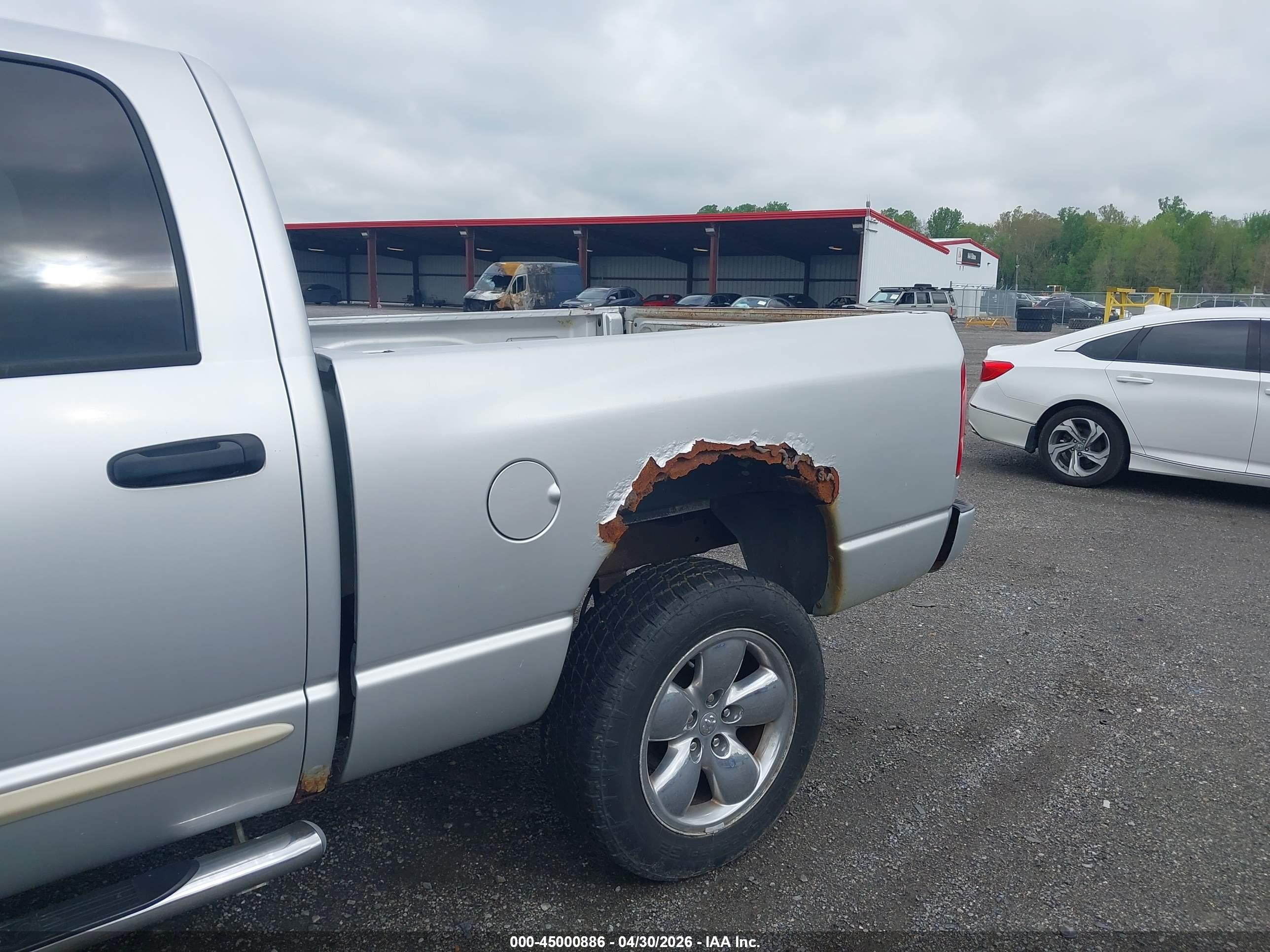 2004 Dodge Ram 1500 Slt/laramie Silver vin: 1D7HU18DX4S567515