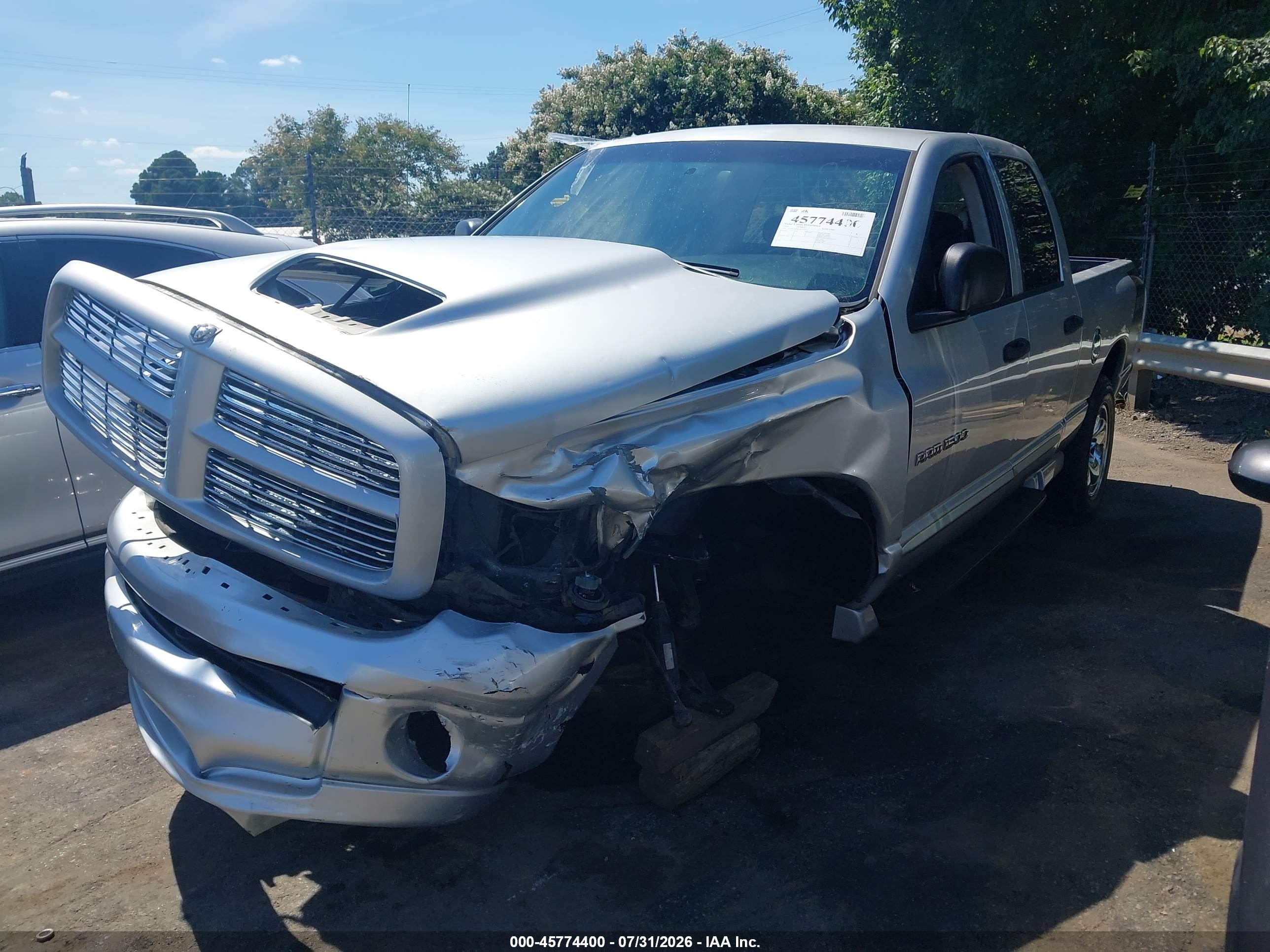 2005 Dodge Ram 1500 Slt/laramie Серебряный vin: 1D7HU18DX5J633035