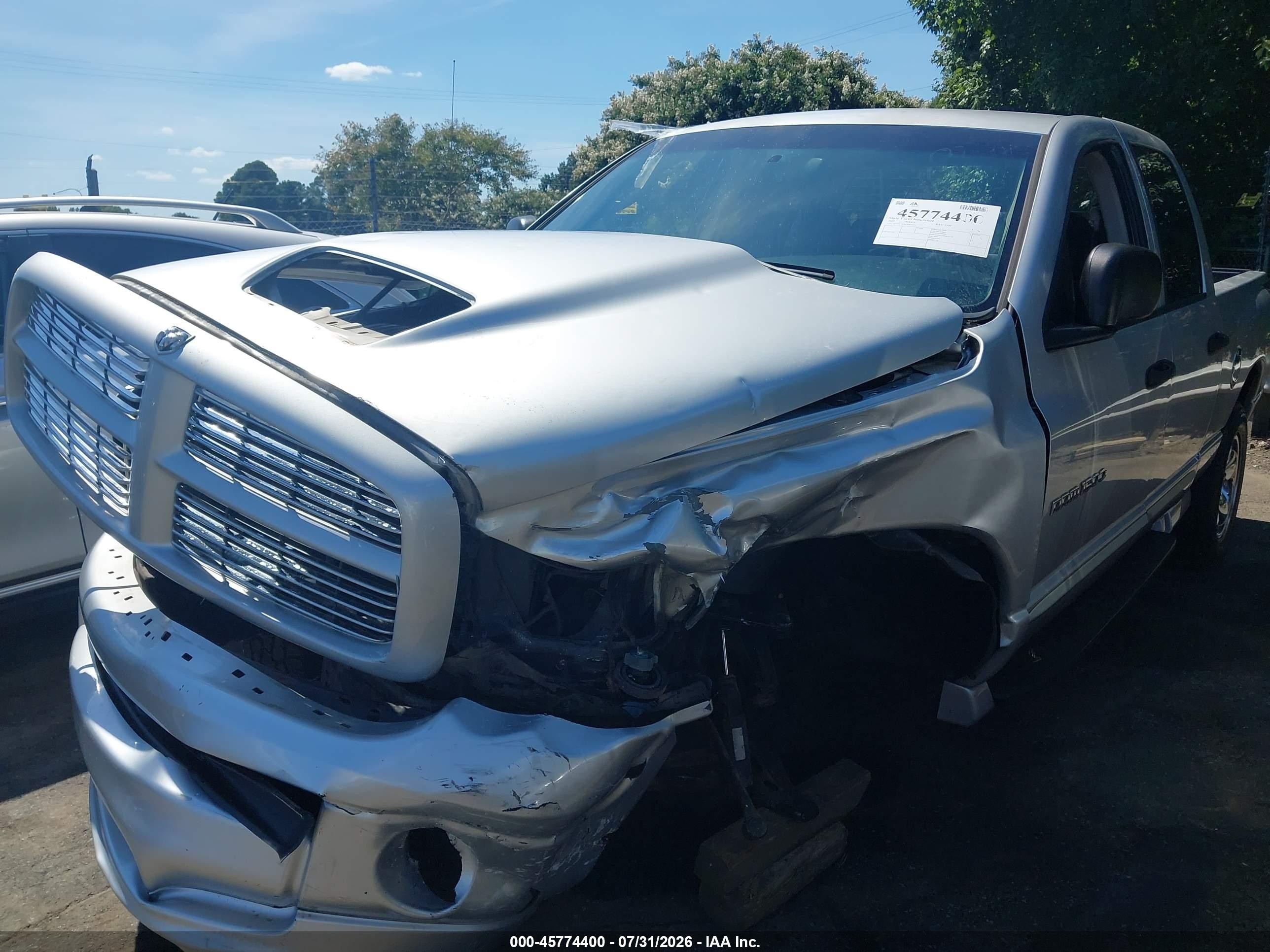 2005 Dodge Ram 1500 Slt/laramie Серебряный vin: 1D7HU18DX5J633035